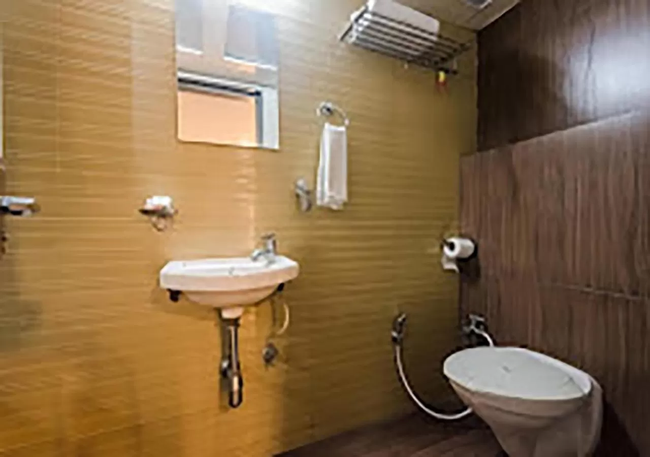 Toilet in Sai Sharan Stay Inn- Near MIDC Turbhe Navi Mumbai