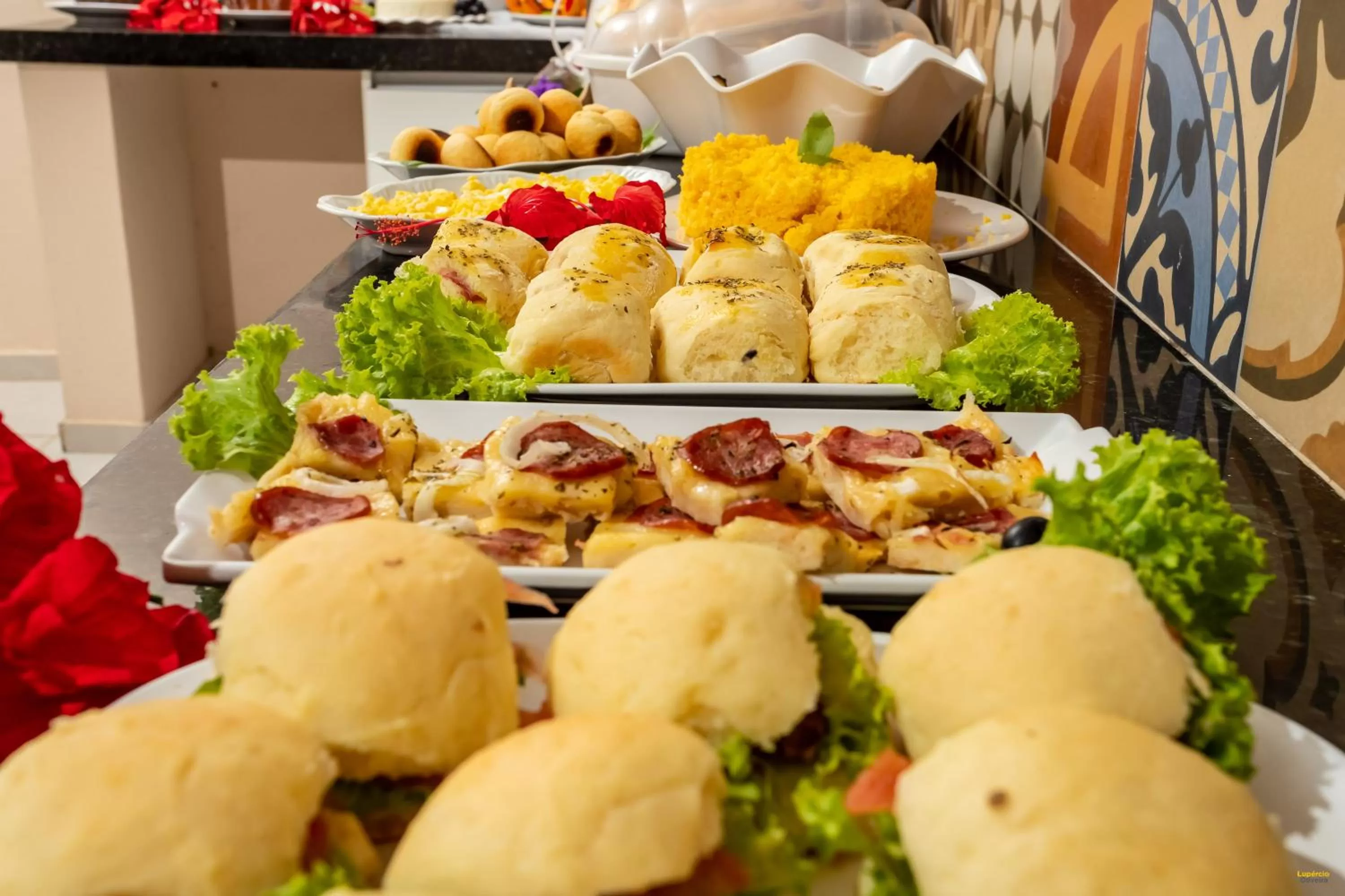 Breakfast, Food in i9 Embaú Flats & Suites