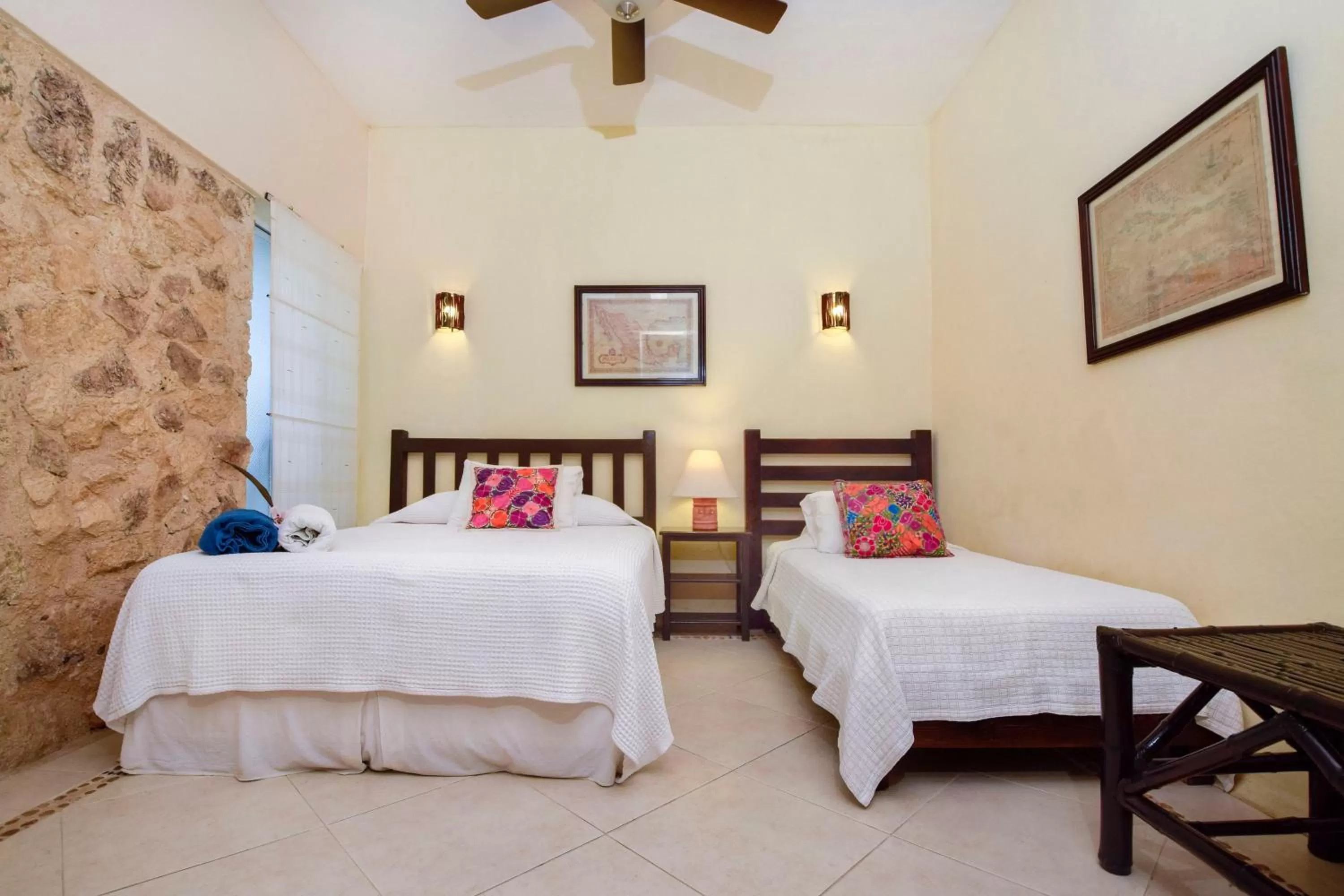 Bedroom, Bed in Villas El Encanto Cozumel