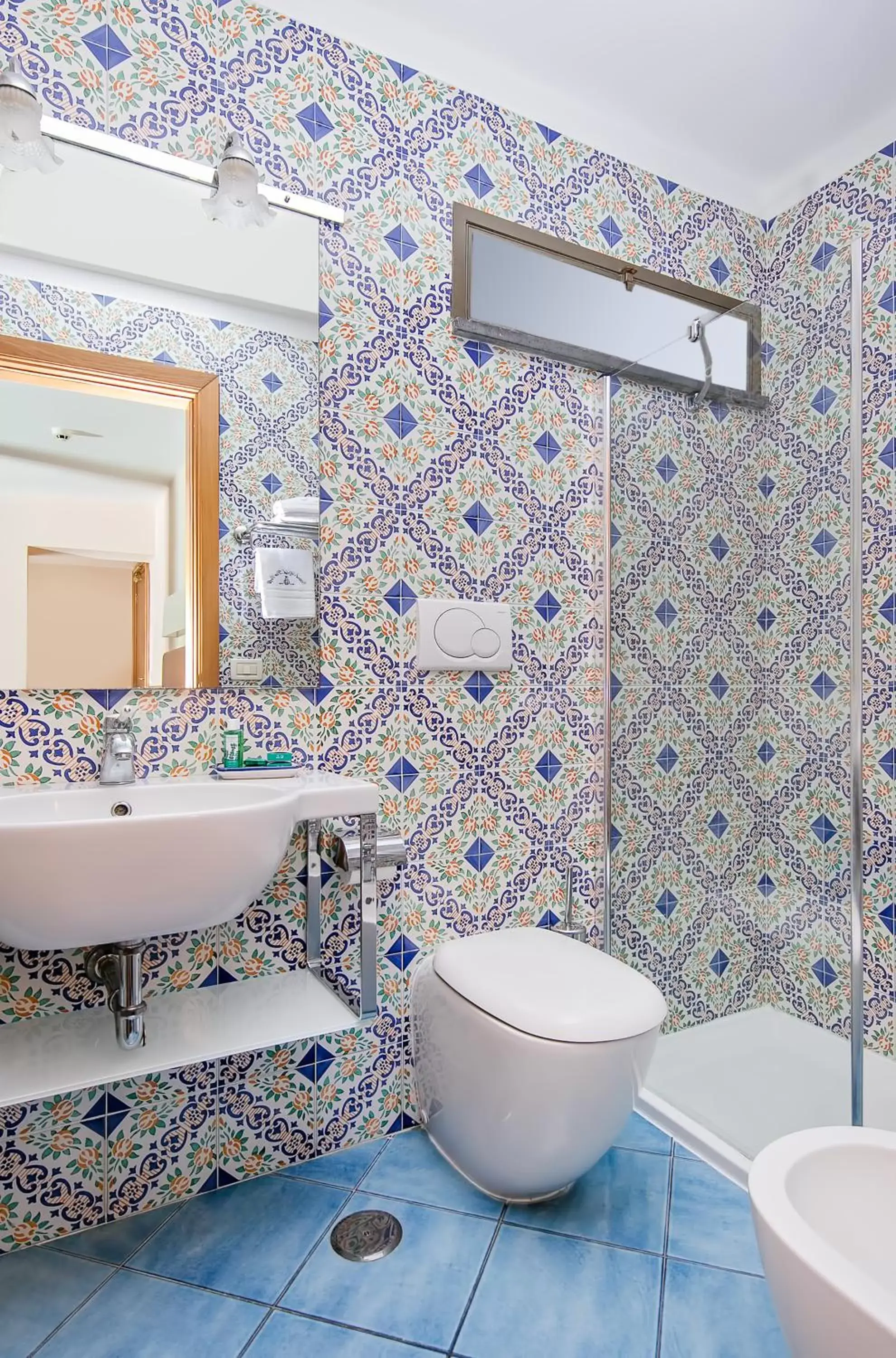 Double Room with Sea View - single occupancy in Grand Hotel Due Golfi Double Room with Sea View - single occupancy in Grand Hotel Due Golfi