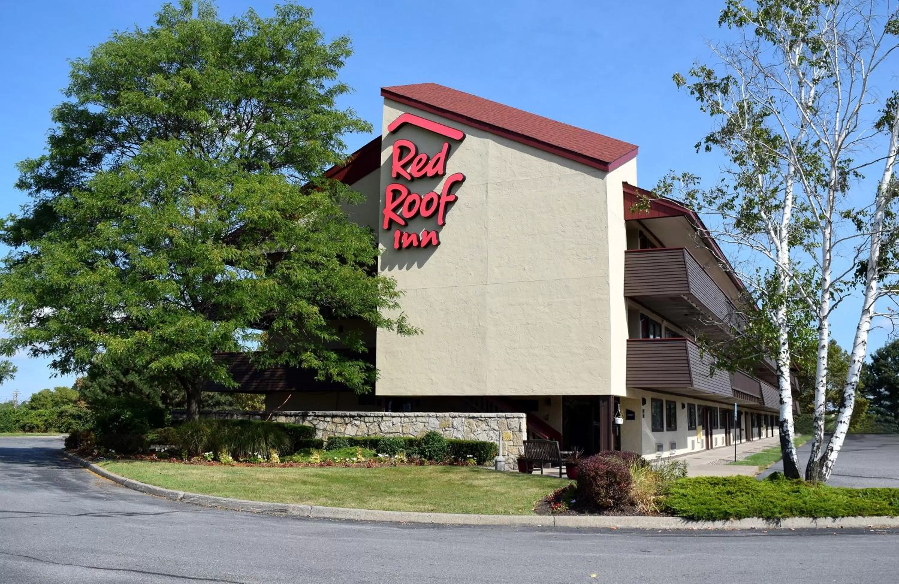 Property building in Red Roof Inn Syracuse