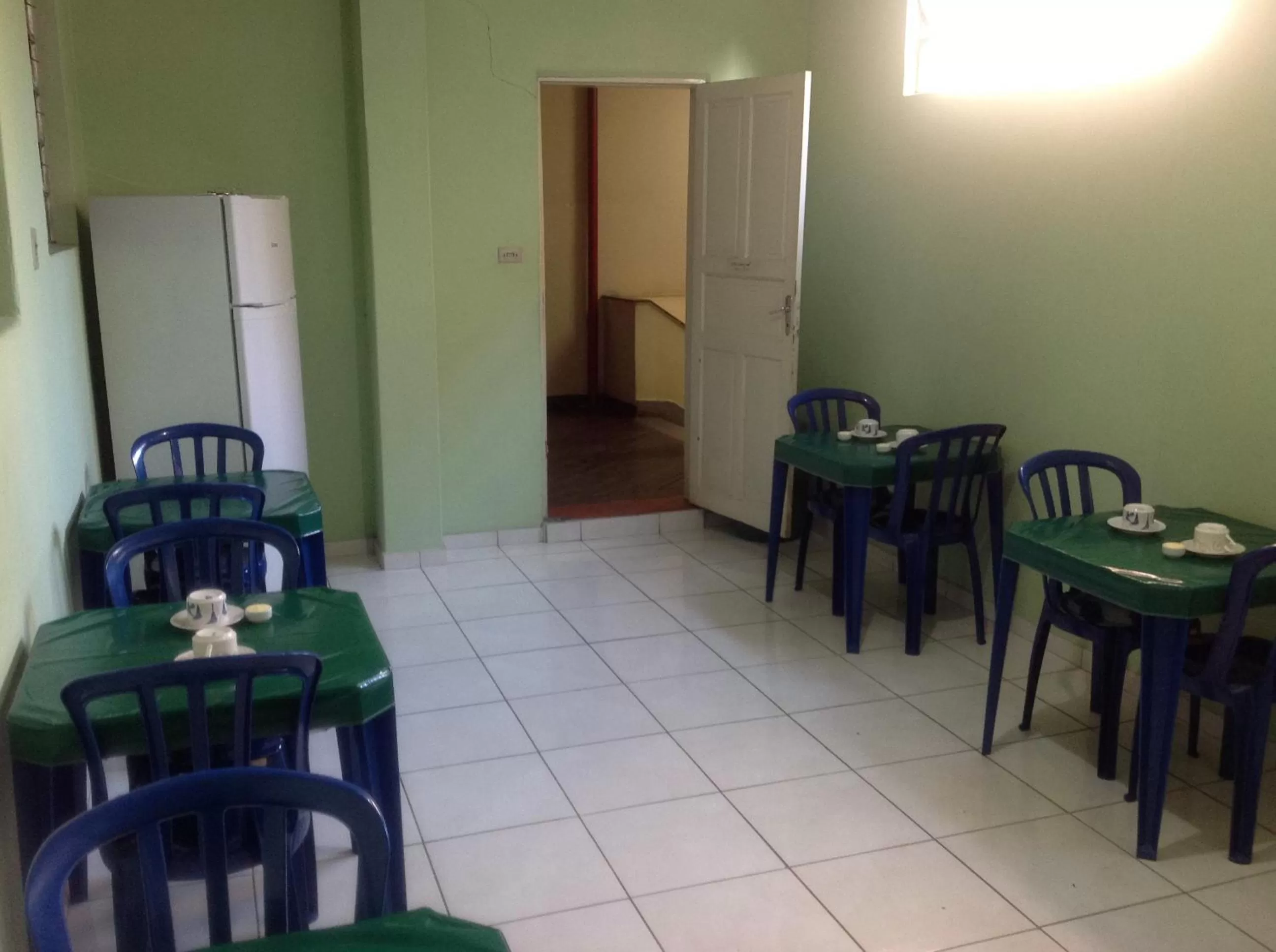 Breakfast, Seating Area in Hotel Chaves - Quartos Individuais