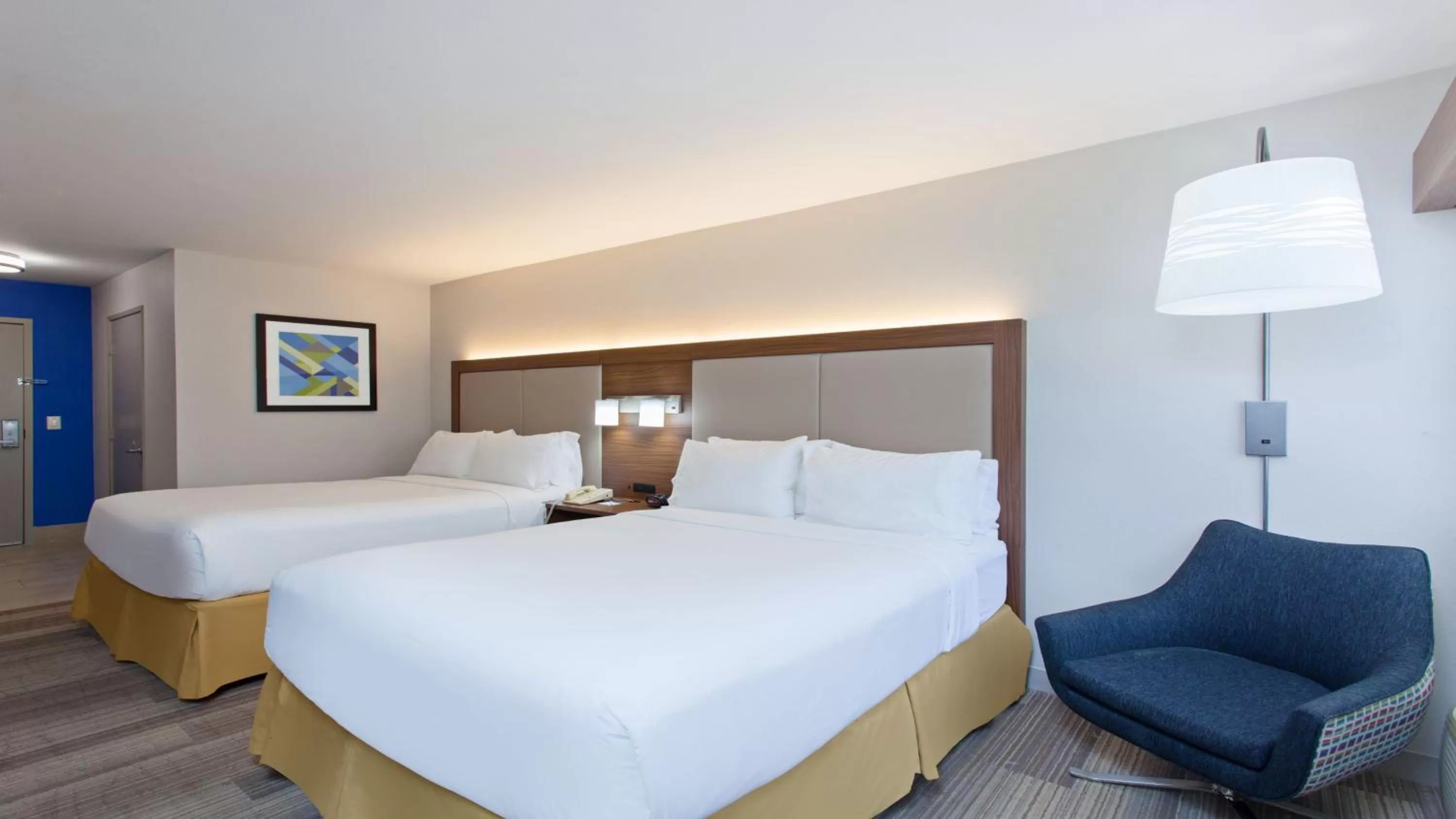 Photo of the whole room, Bed in Holiday Inn Express Mira Mesa San Diego by IHG