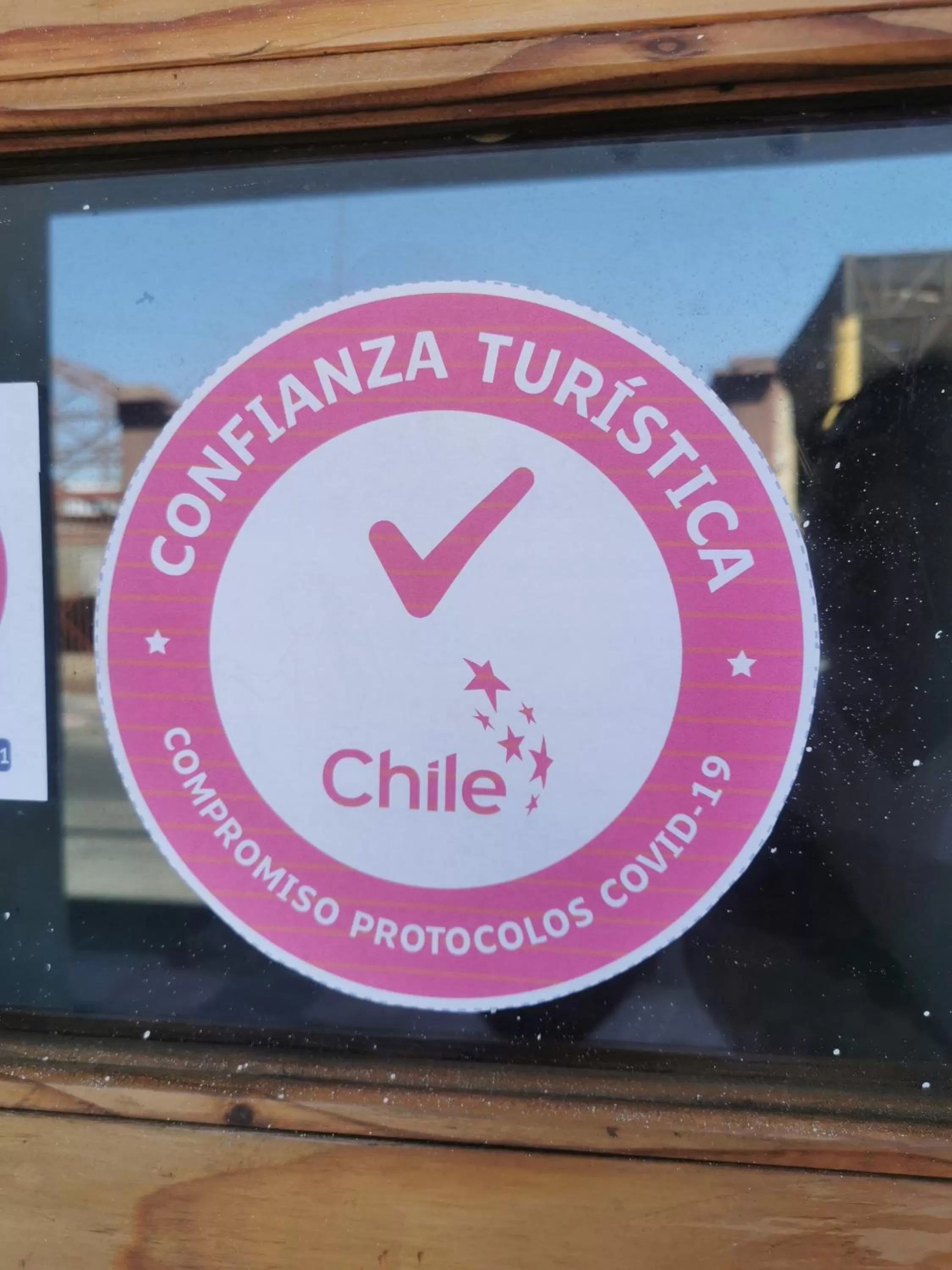 Logo/Certificate/Sign in Hotel Amaru Express