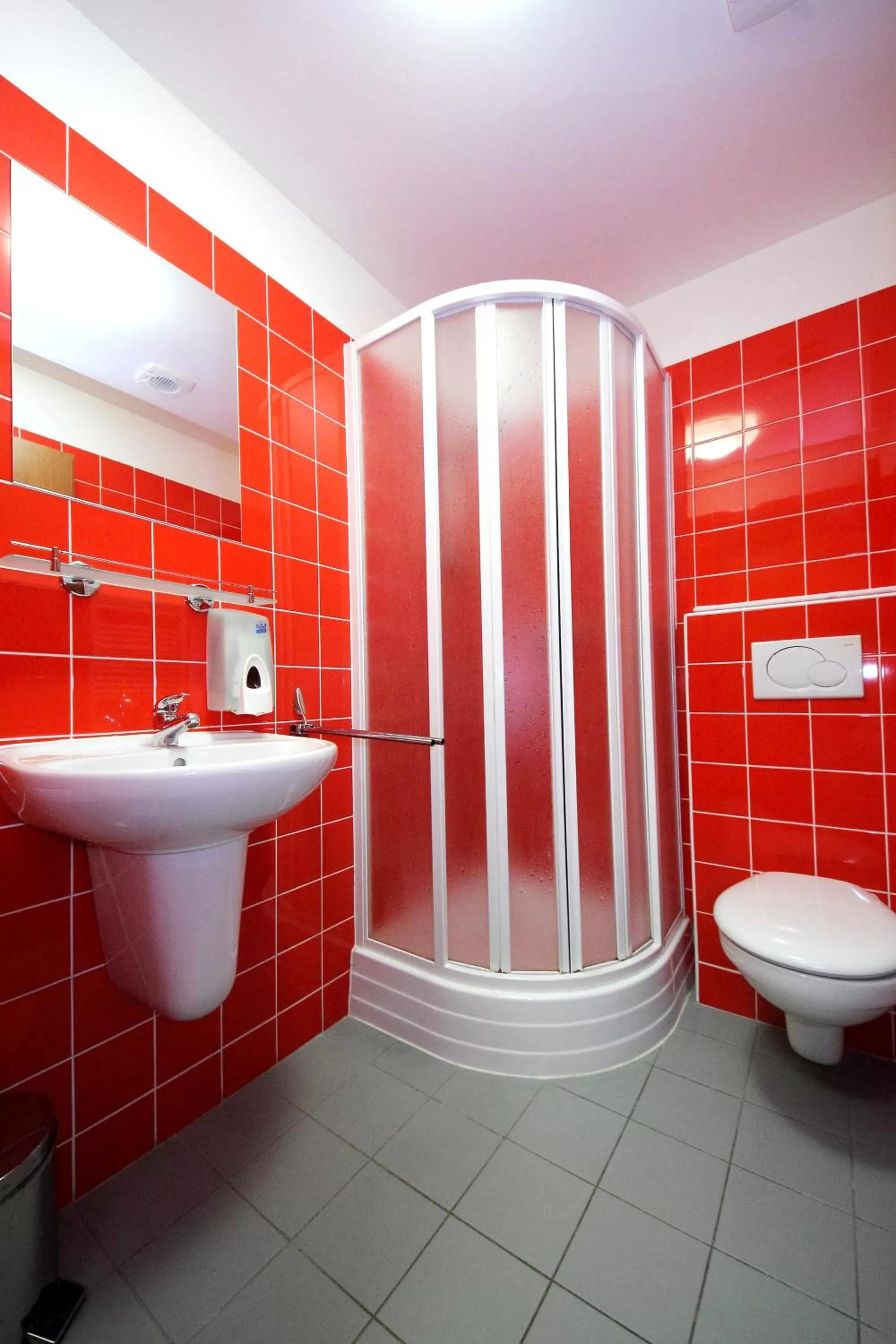 Shower, Bathroom in Hotel S-centrum