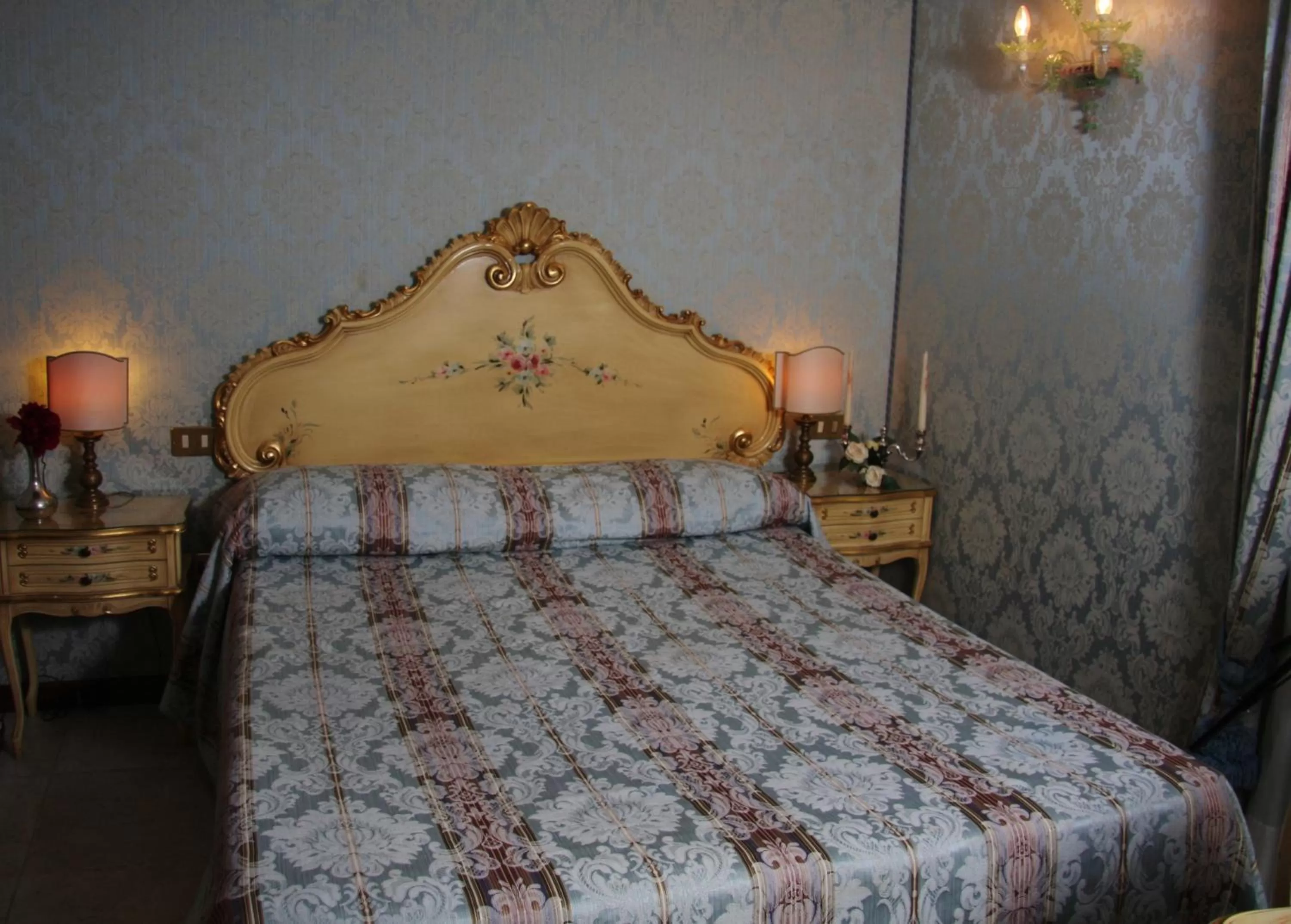 Photo of the whole room, Bed in Hotel San Gallo