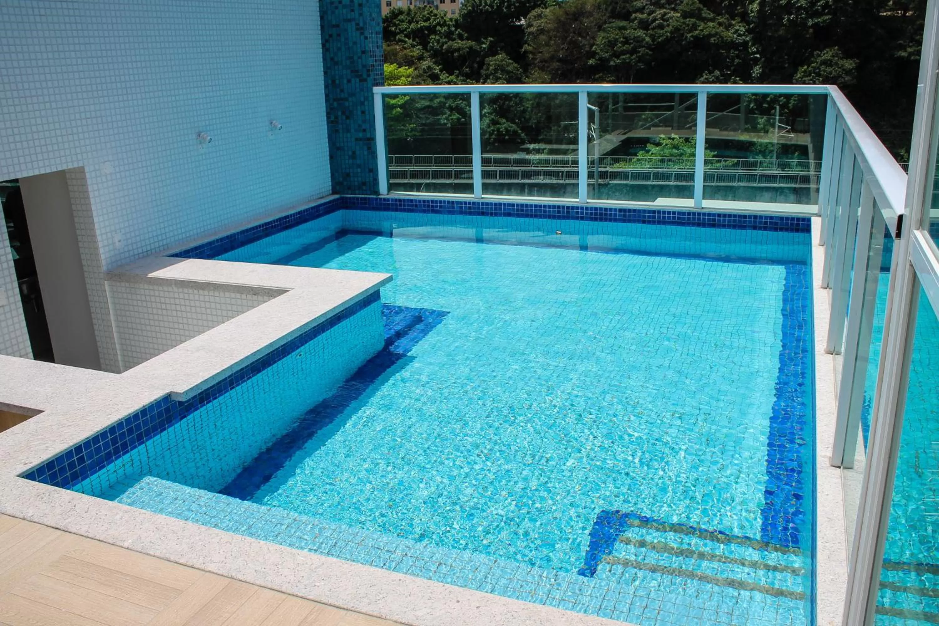 Swimming pool in Aquarena Hotel