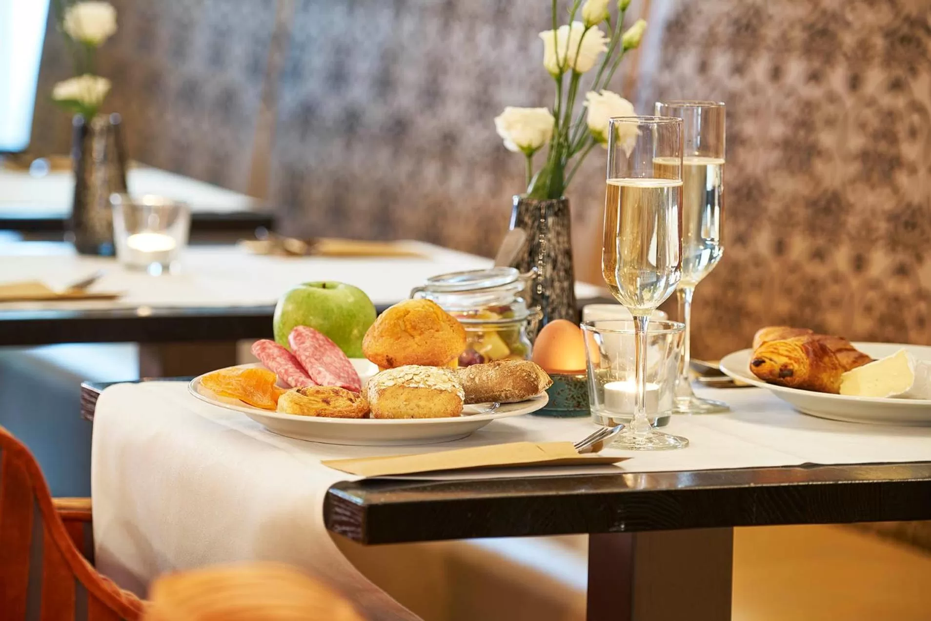 Restaurant/places to eat in Saillant Hotel Maastricht City Centre - Auping Hotel Partner