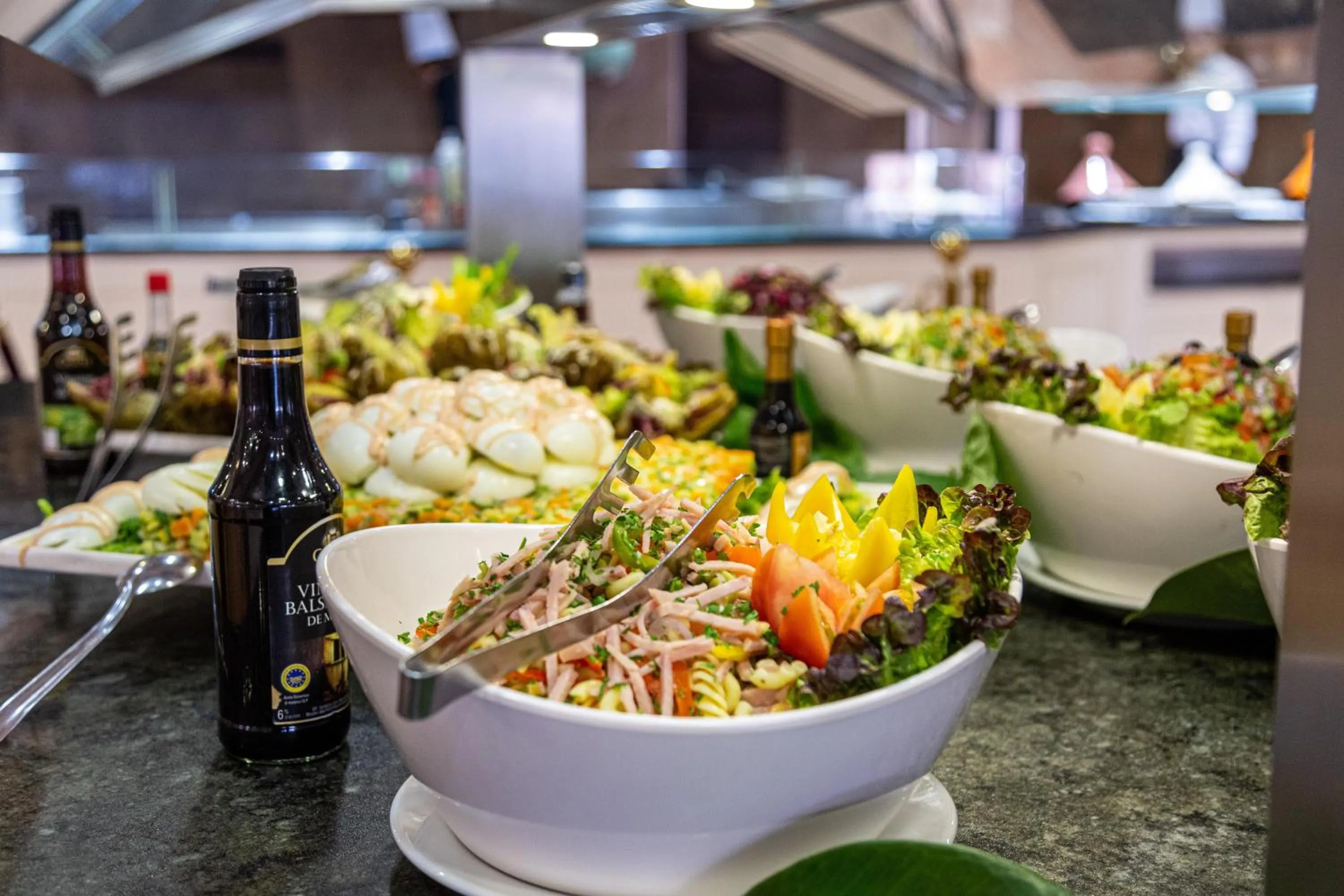 Restaurant/places to eat in Rose Aqua Park Hotel