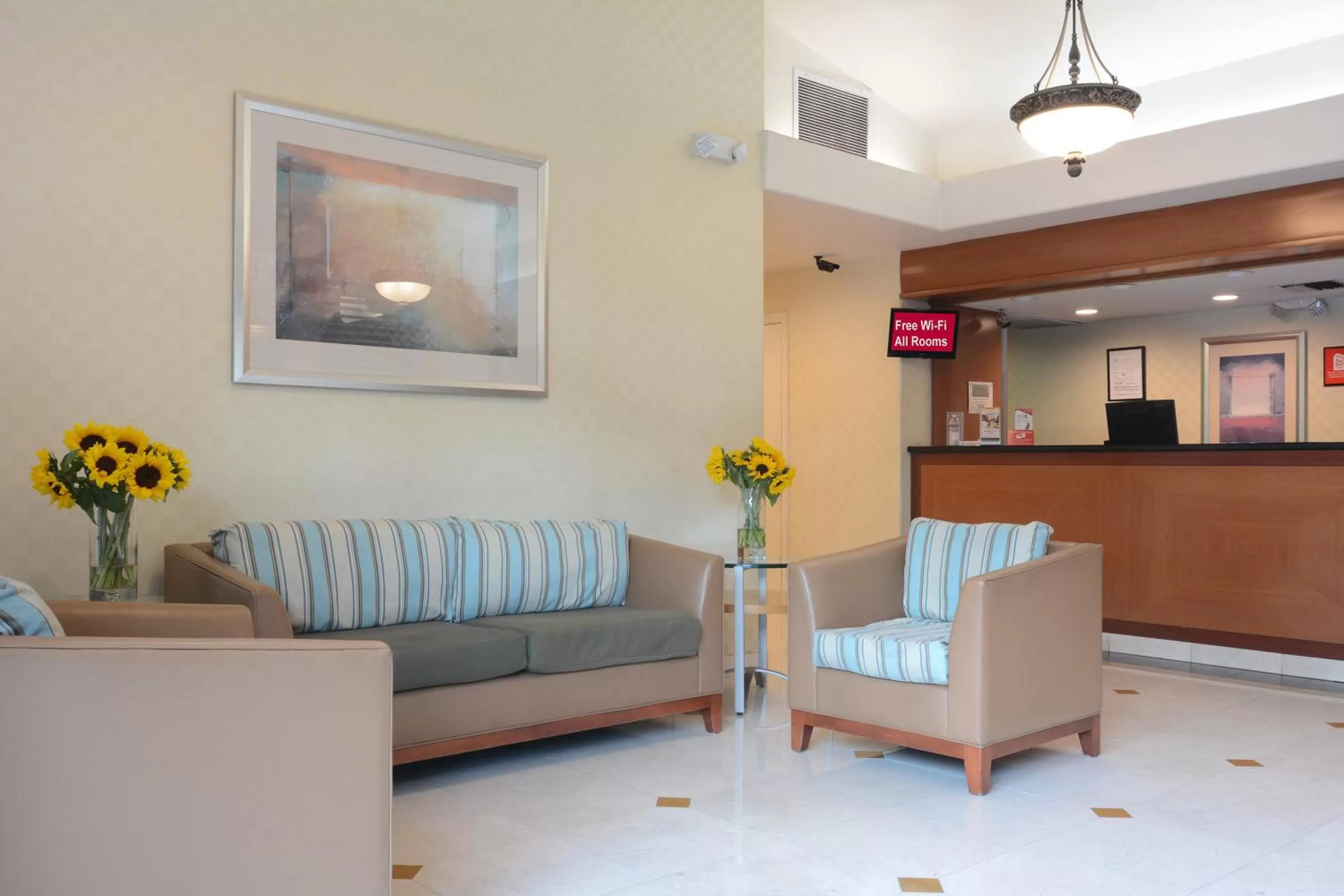 Lobby or reception in Red Roof Inn San Dimas - Fairplex