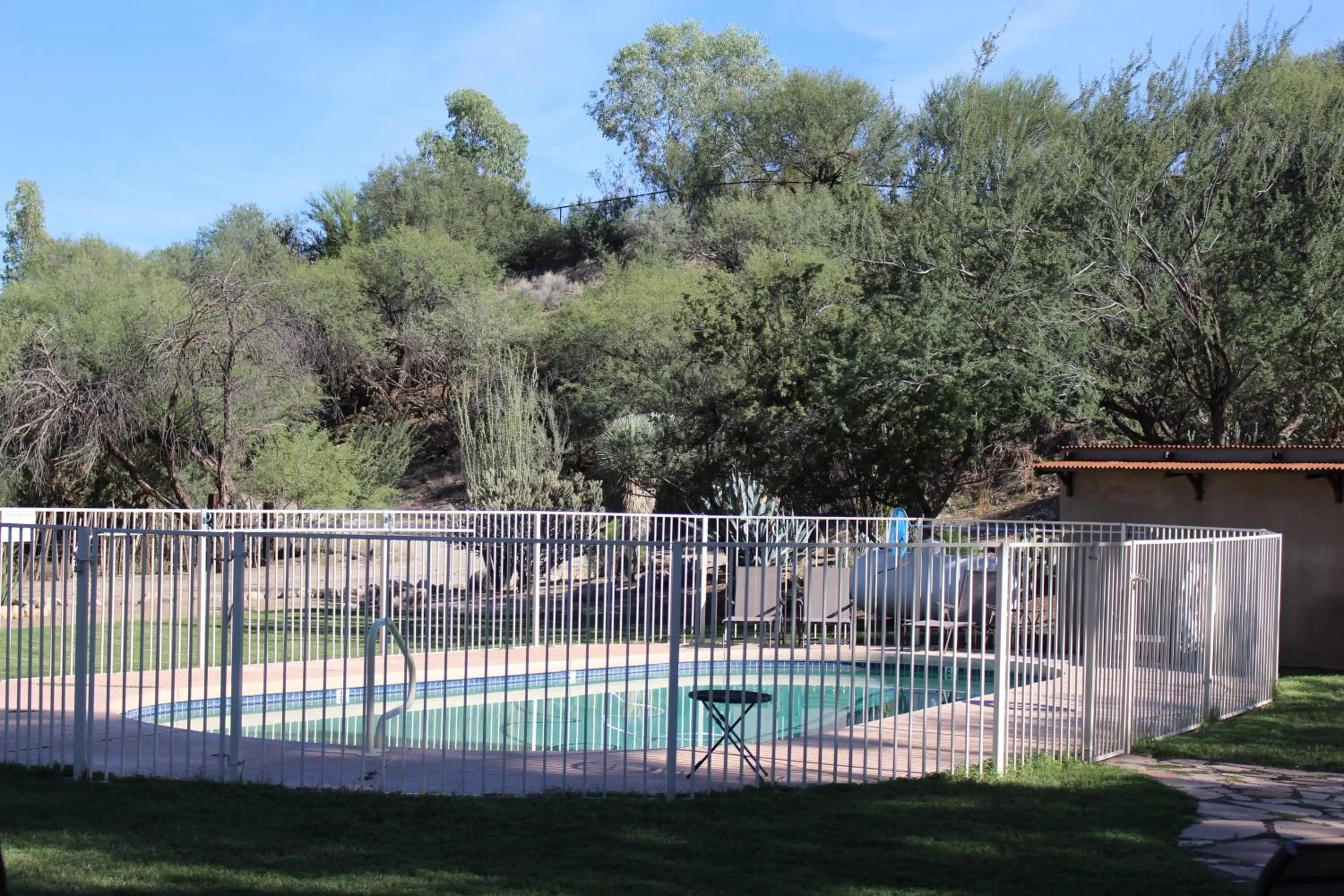 Swimming pool in Kay El Bar Guest Ranch