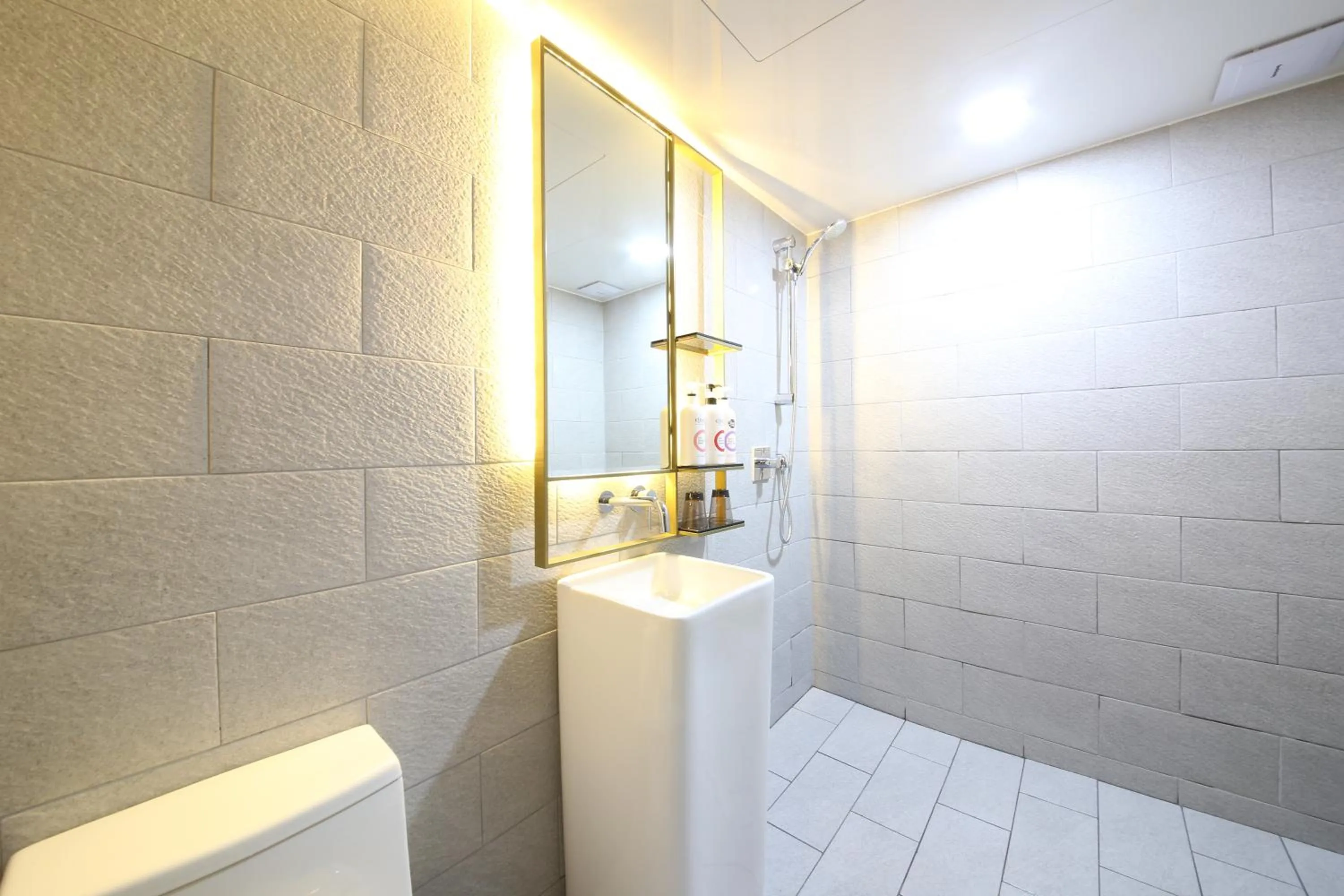 Bathroom in Suncheon Divine Hotel