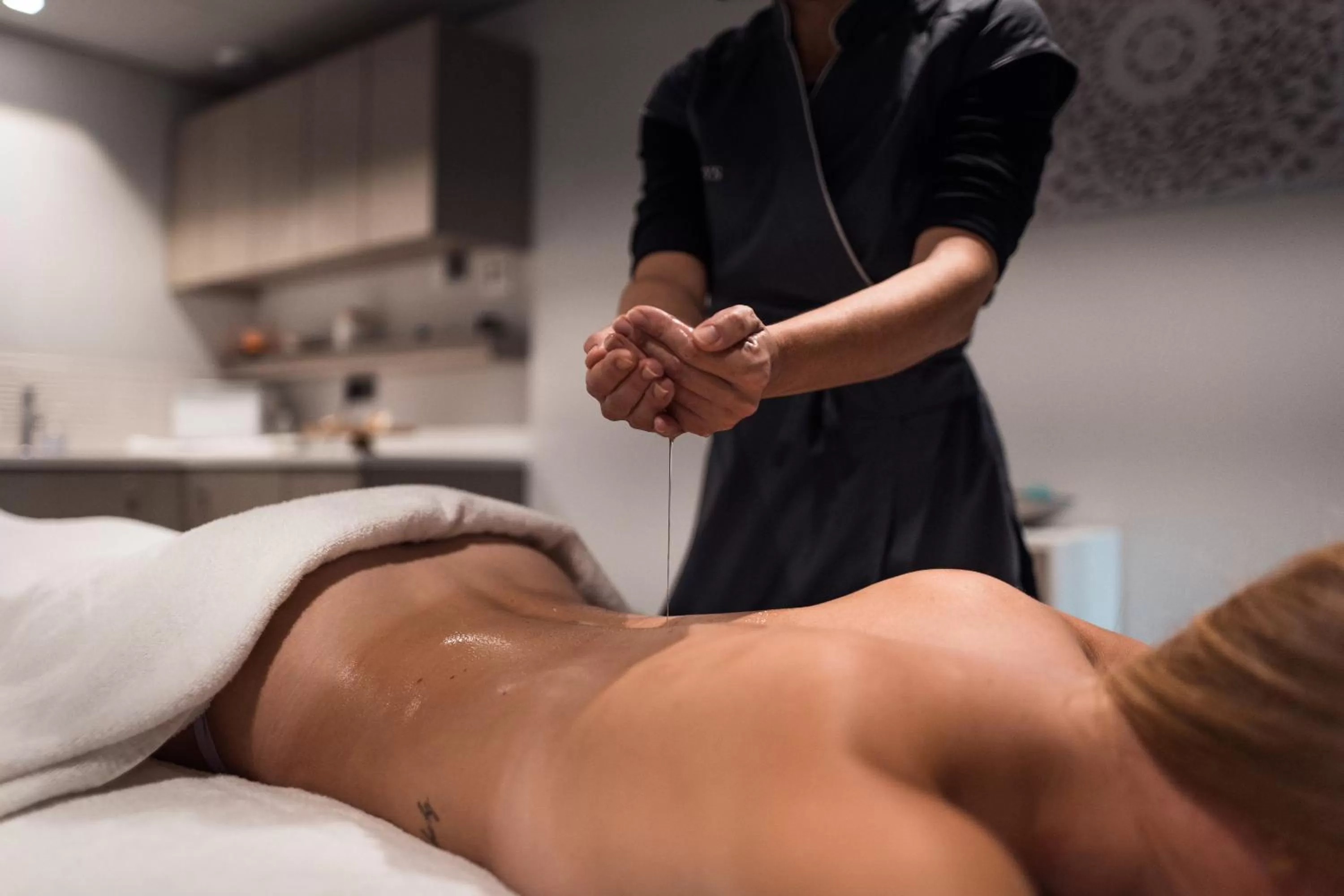 Massage in Radisson Blu Hotel Bordeaux