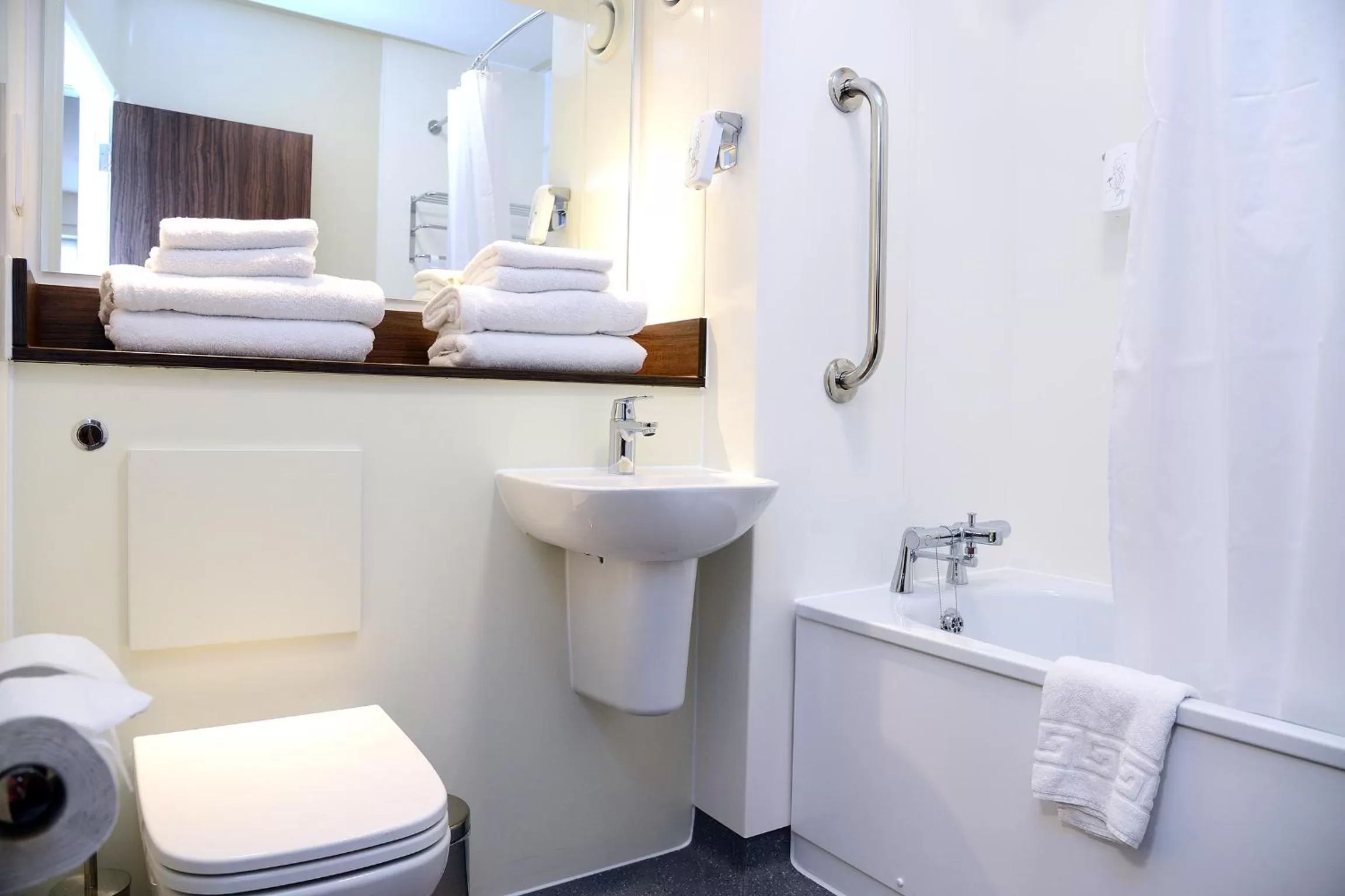 Bathroom in Lock Keeper, Worksop by Marston's Inns