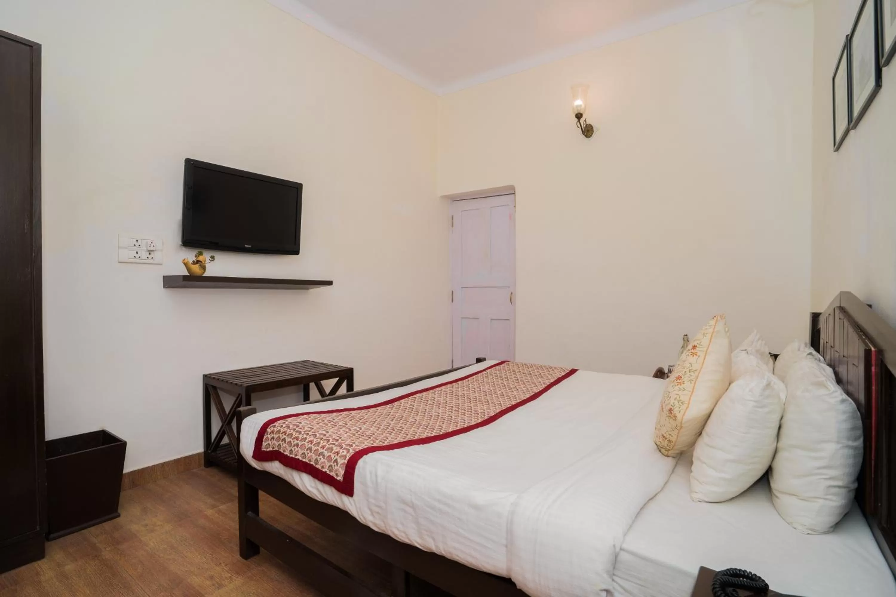 Bed in Bhikampur Lodge By Nine Hotels