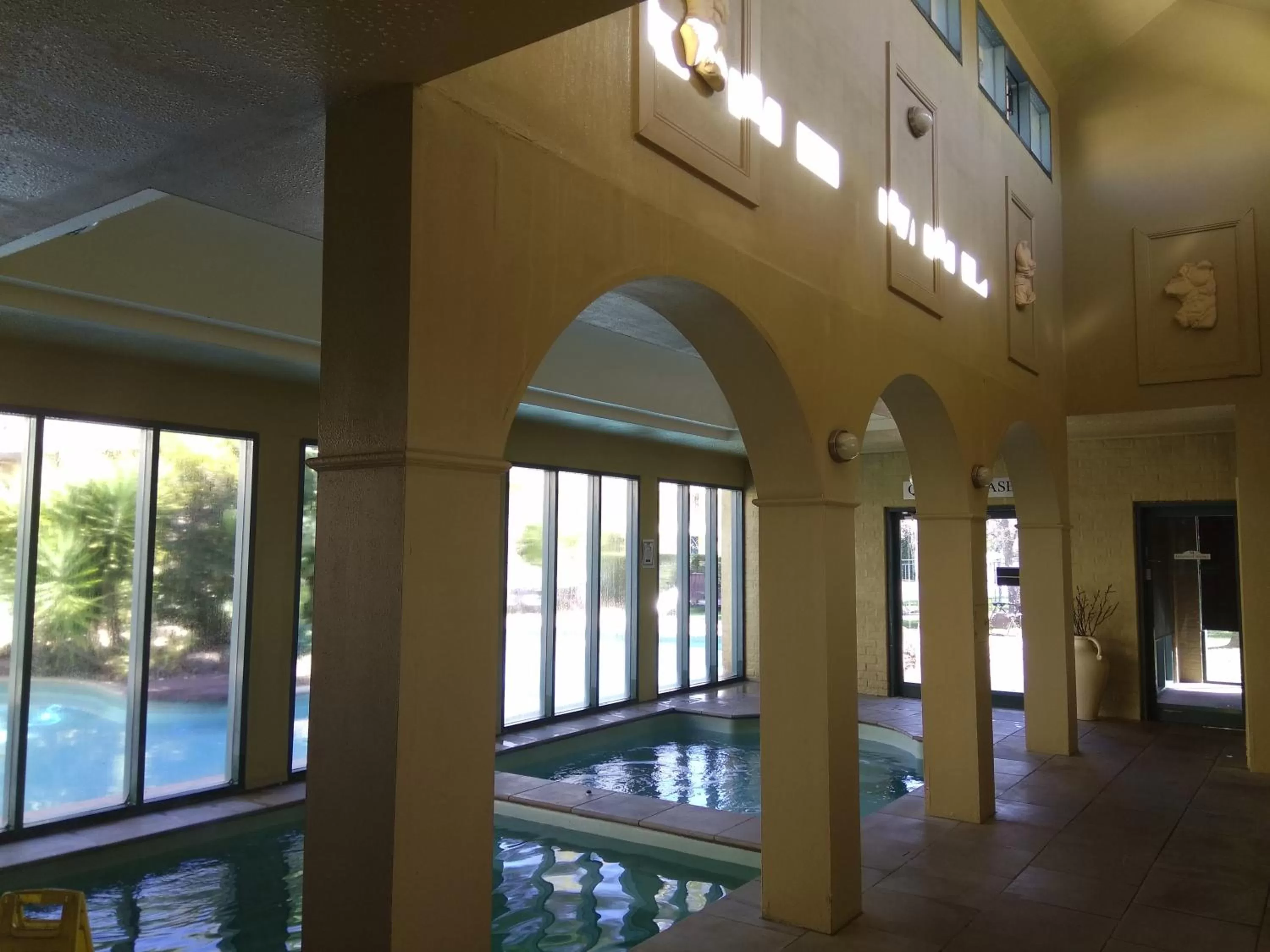 Public Bath in Madison Spa Motel - Adults Only