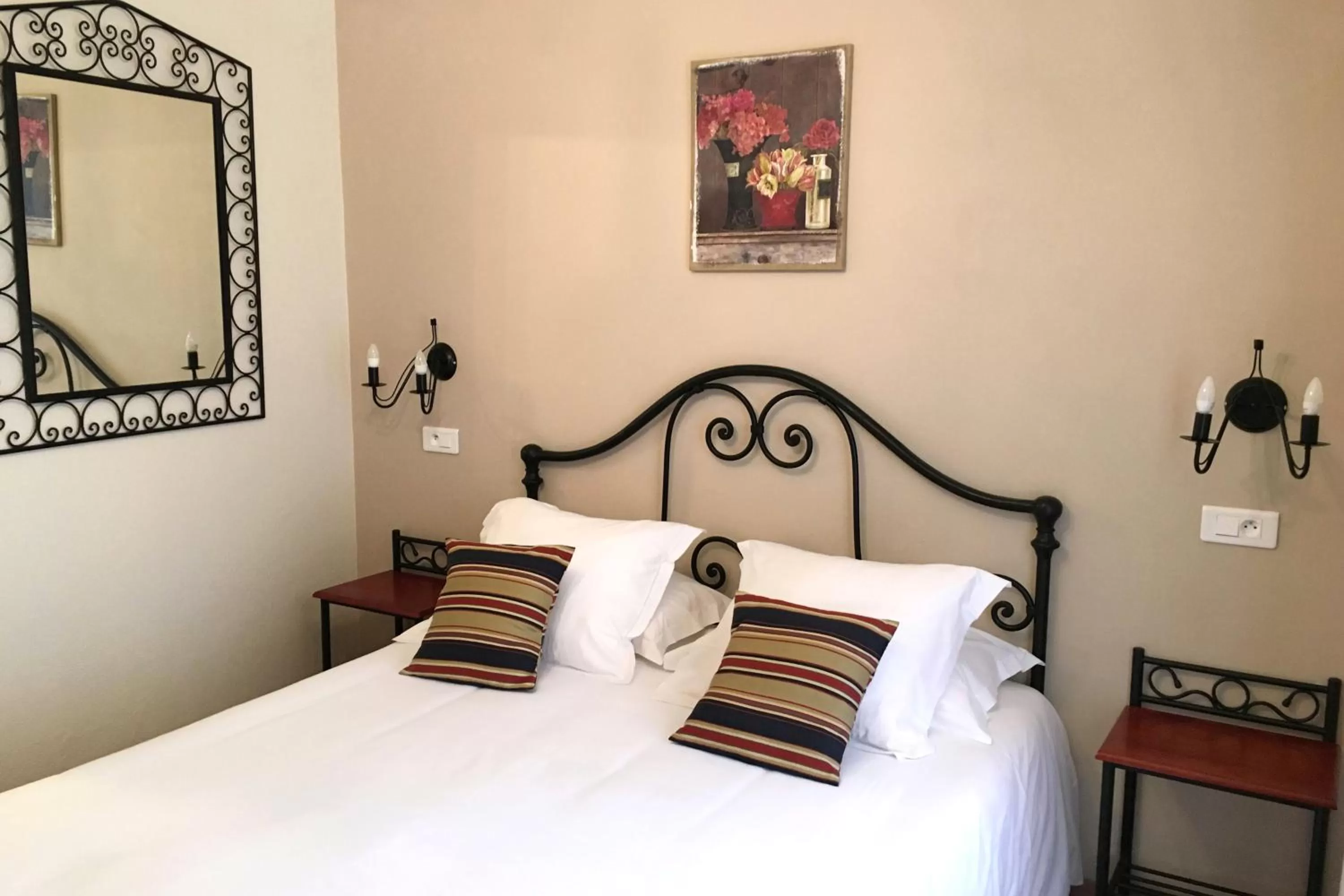 Photo of the whole room, Bed in Hotel Le Magnan