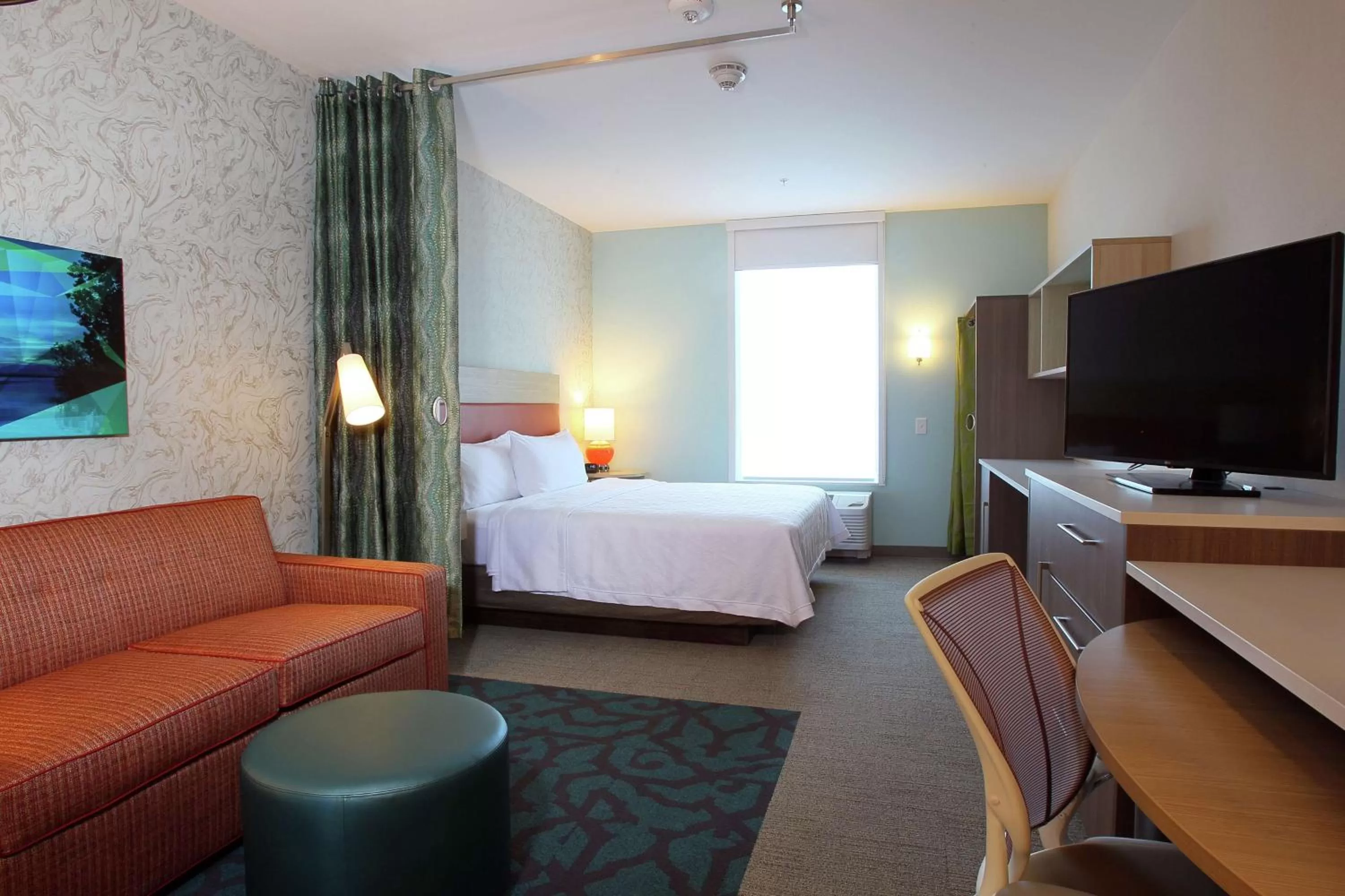 Bedroom, Bed in Home2 Suites By Hilton Nampa