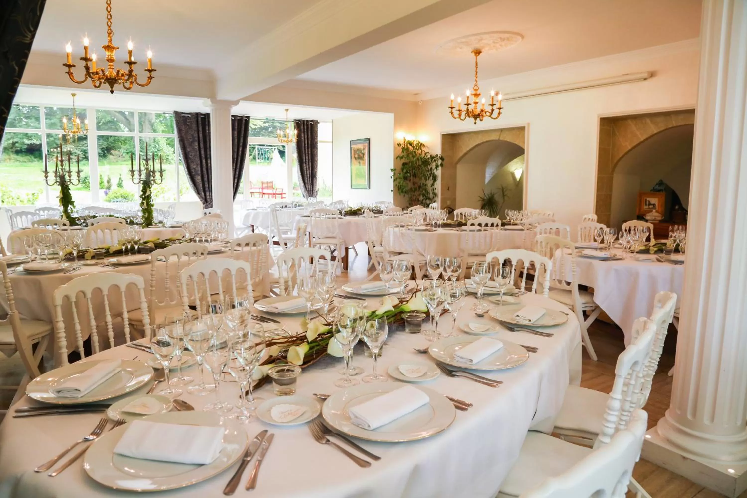 Restaurant/places to eat in Château de Bellefontaine - Teritoria