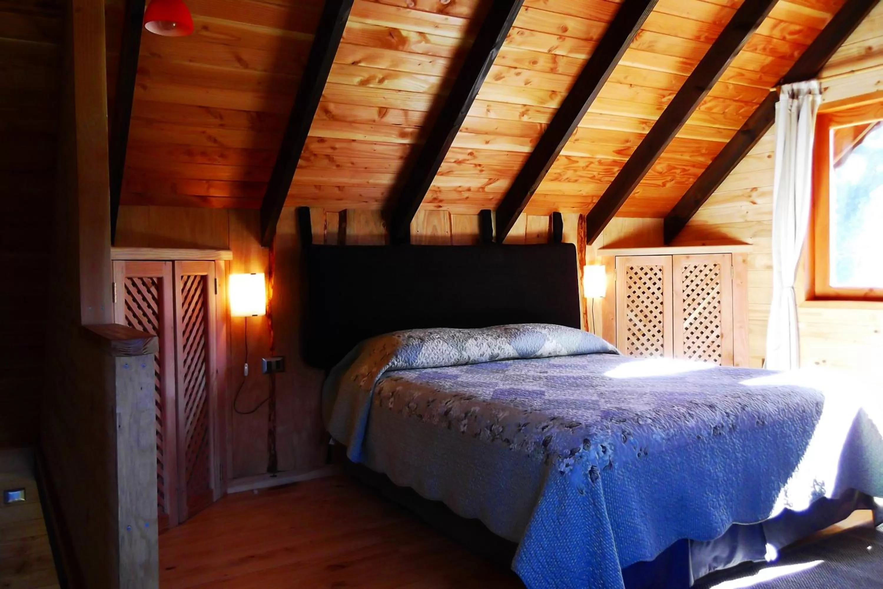 Bed in Hotel Salto del Carileufu