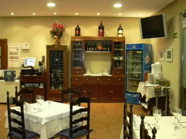 Restaurant/places to eat in Hotel Cariñena