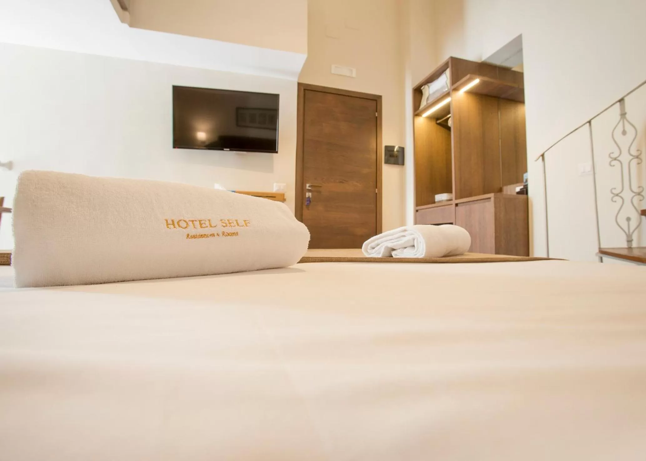 Decorative detail, Bed in B&B Palazzo Depretis