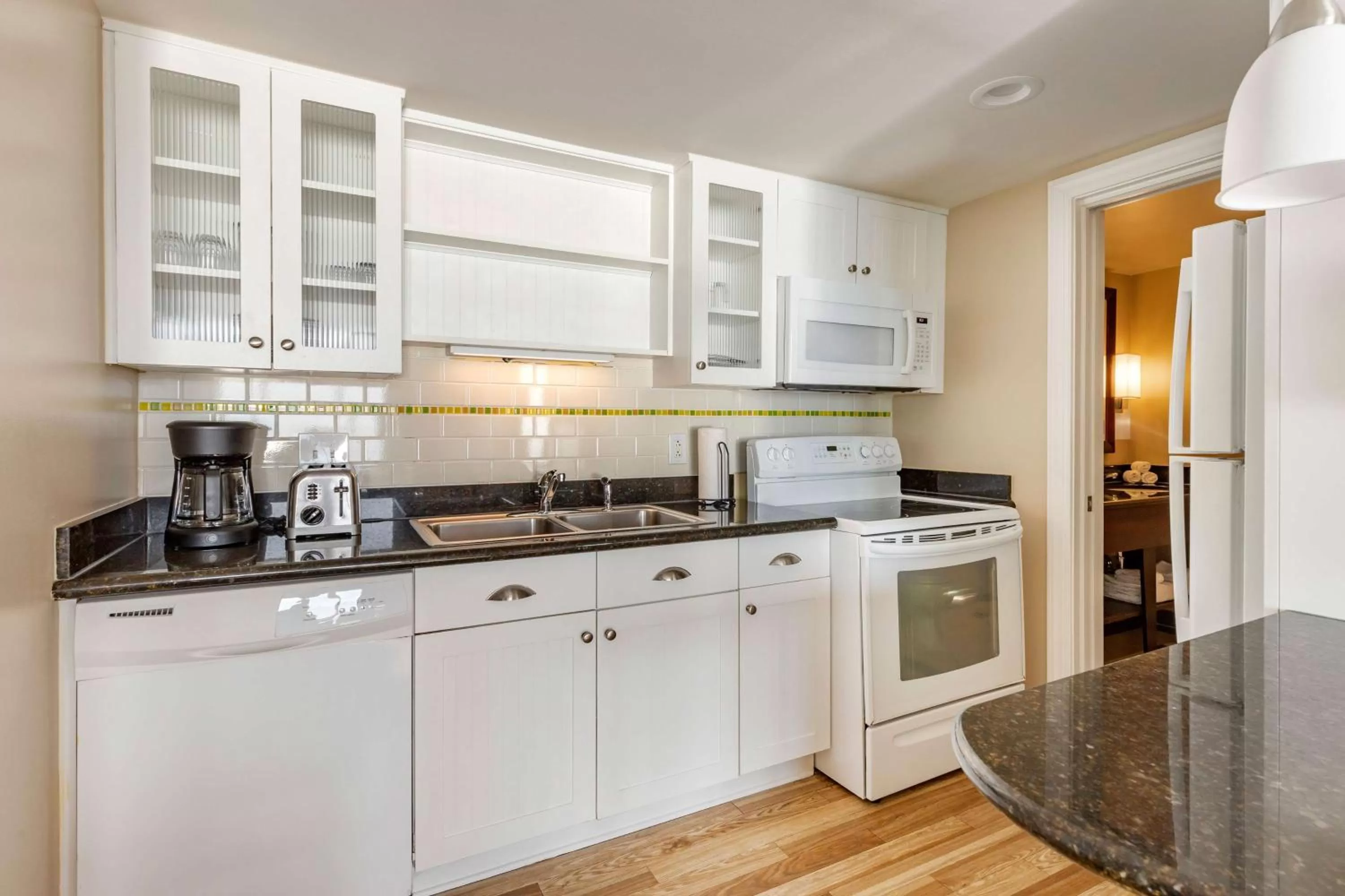 Kitchen or kitchenette in Hilton Vacation Club Ocean Beach Club Virginia Beach