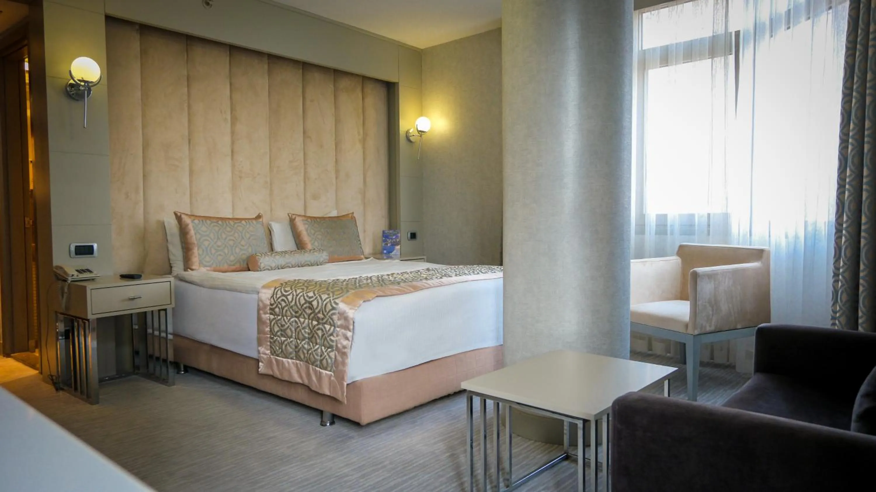 Bed in Kervansaray Bursa City Hotel