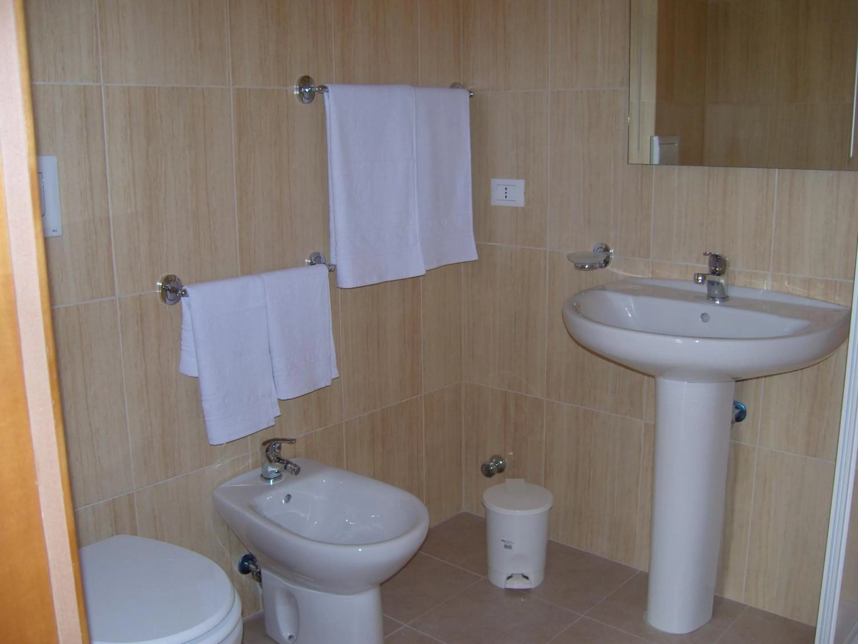 Bathroom in Le Sirene Bed and Breakfast