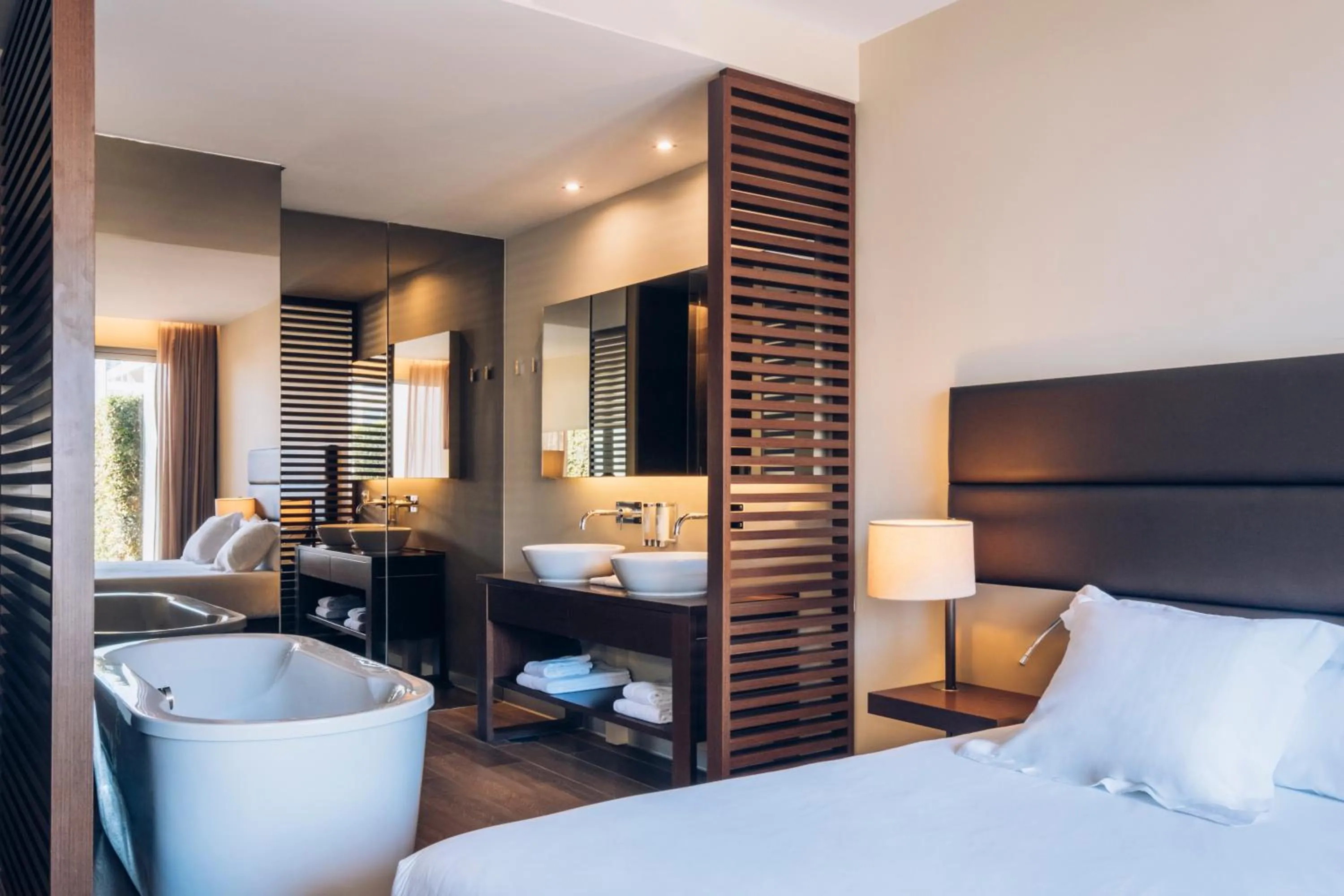 Toilet, Bed in Iberostar Selection Lagos Algarve