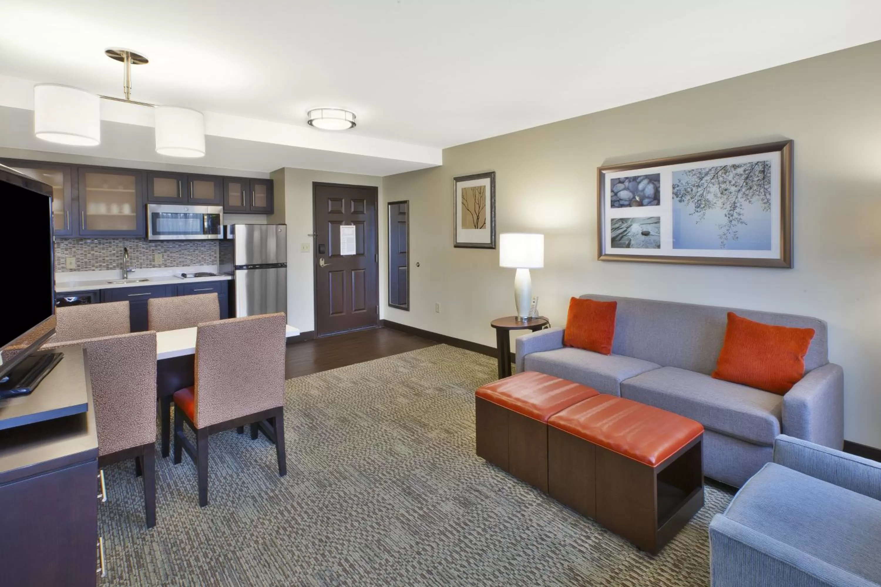Photo of the whole room in Staybridge Suites Cleveland Mayfield Heights Beachwood by IHG