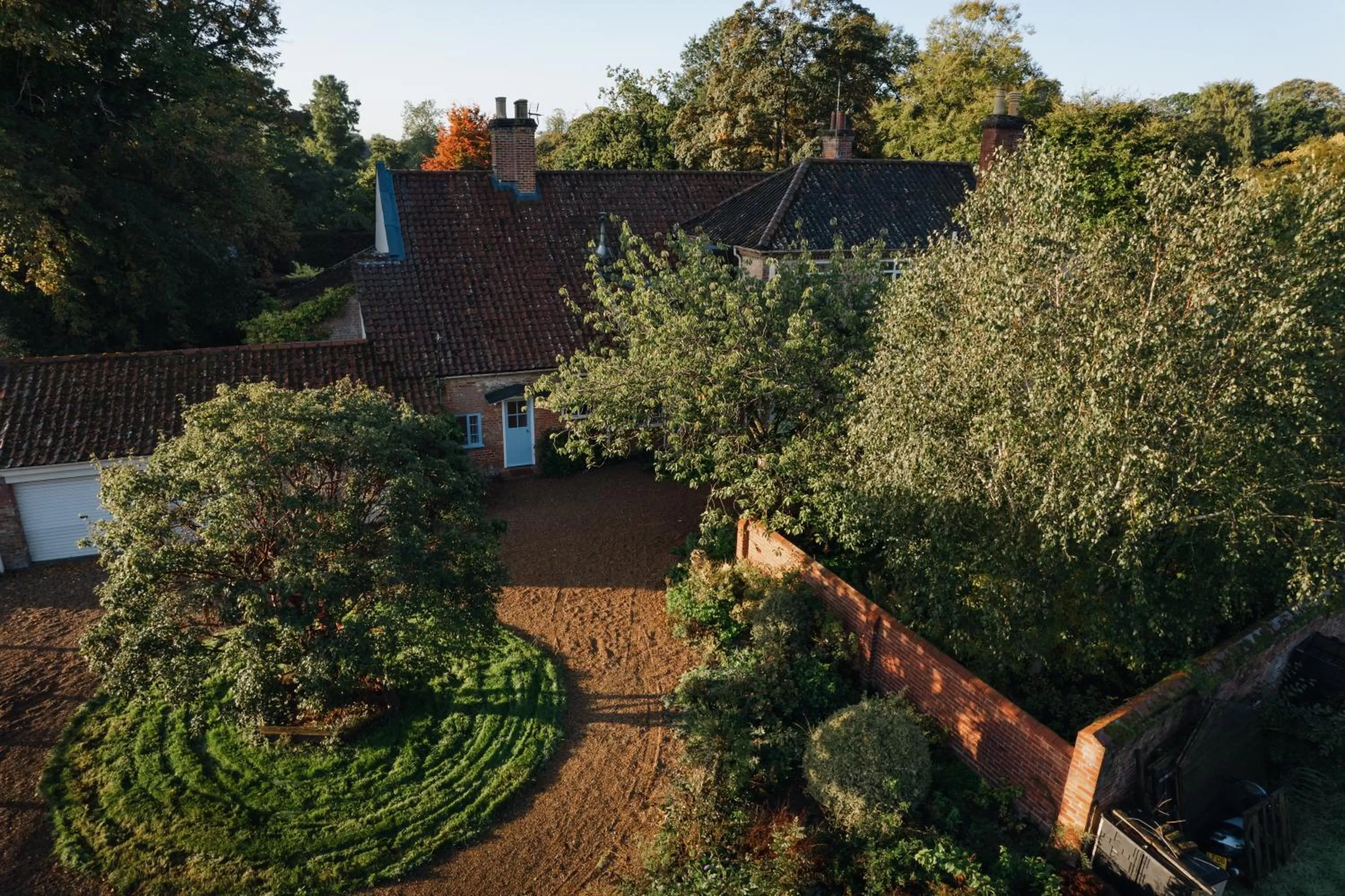 Property building in Hovell Hall Country Bed and Breakfast