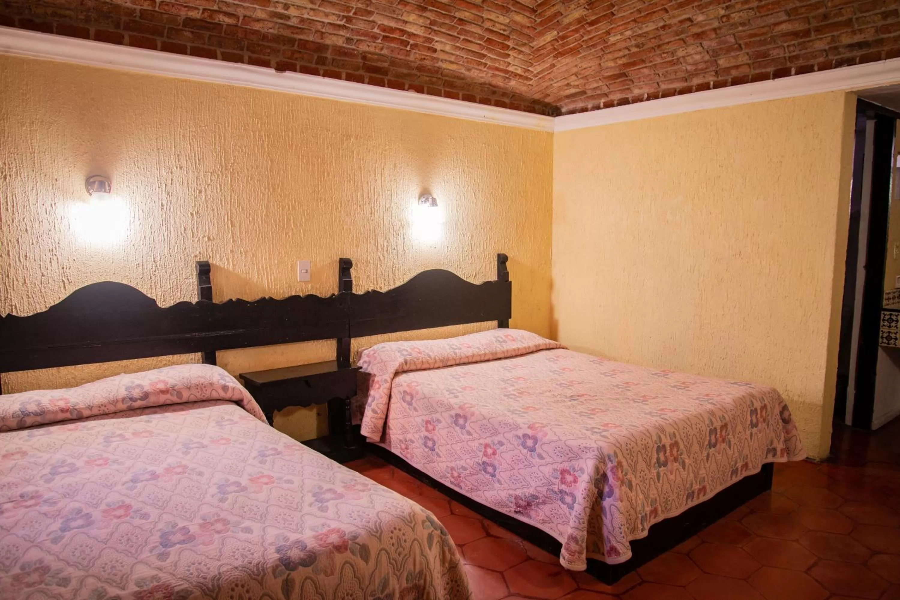 Photo of the whole room, Bed in Hotel Hacienda de Cobos