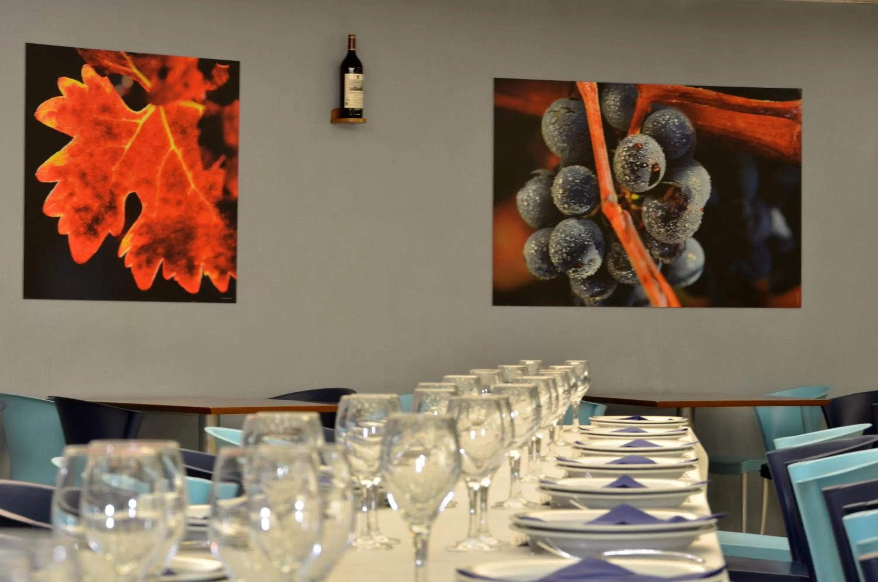 Restaurant/places to eat in Hotel Murrieta