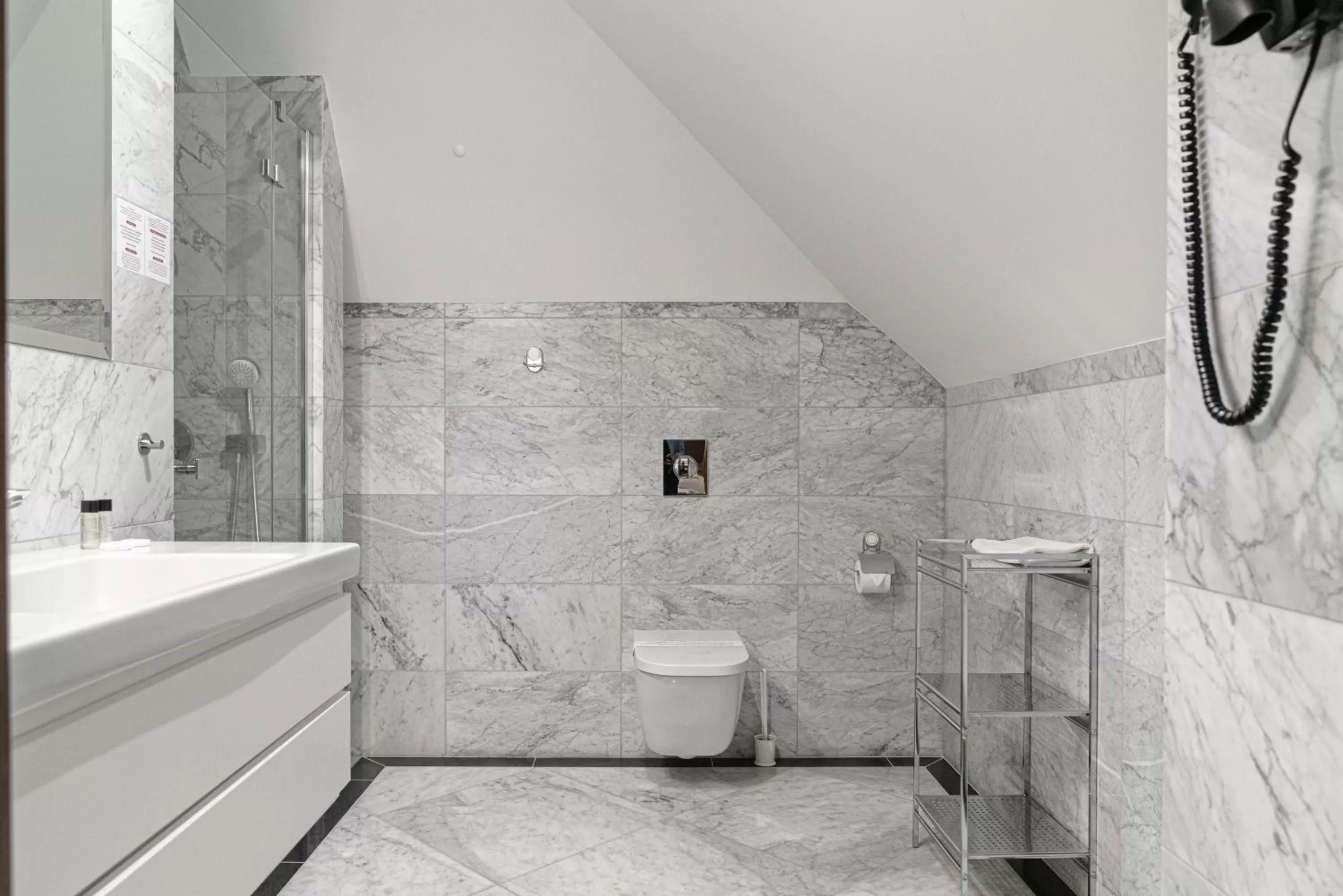 Shower in Hotel Villa Eva