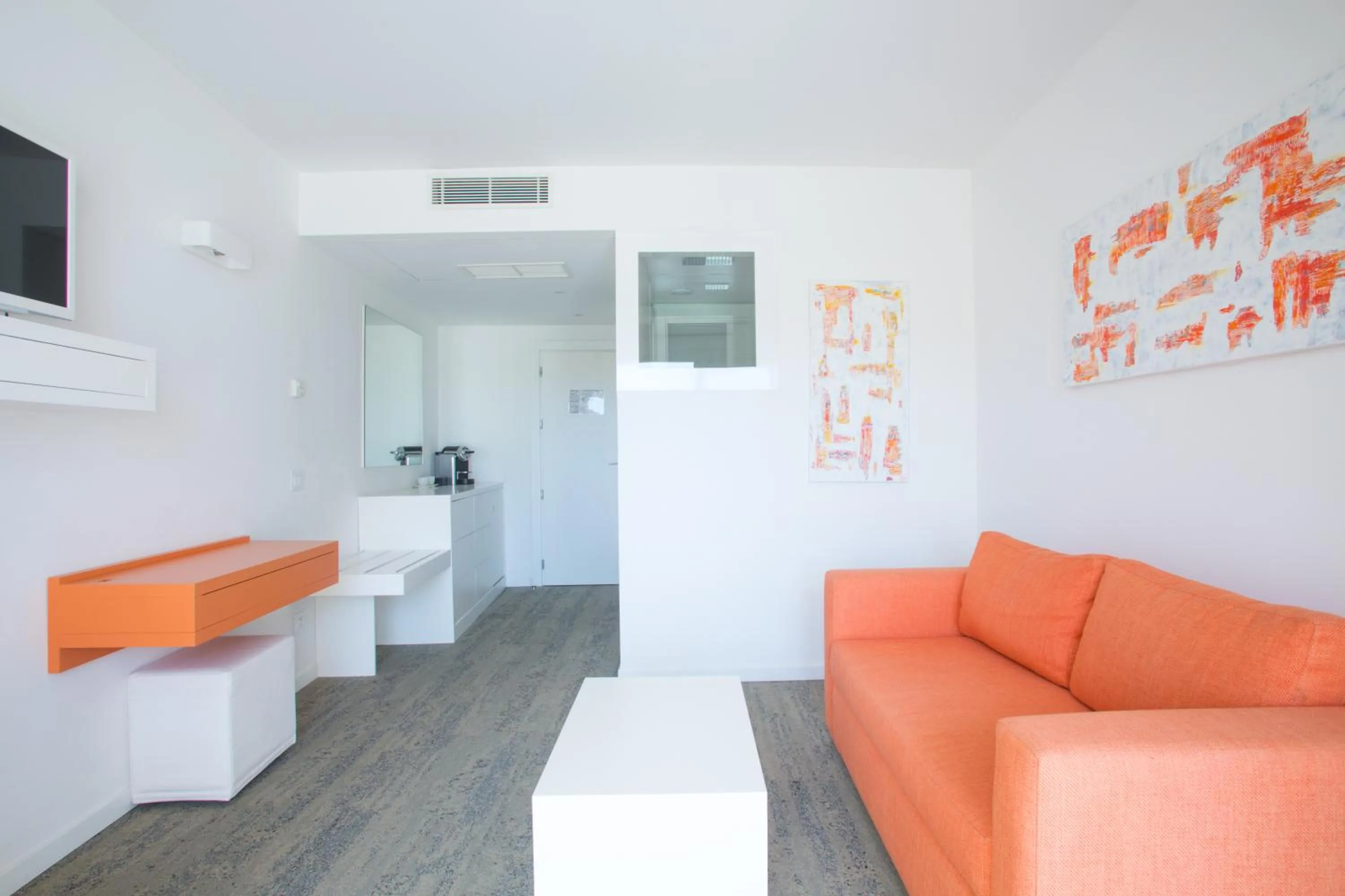 Natural landscape in Hotel Restaurant La Vague de Saint Paul