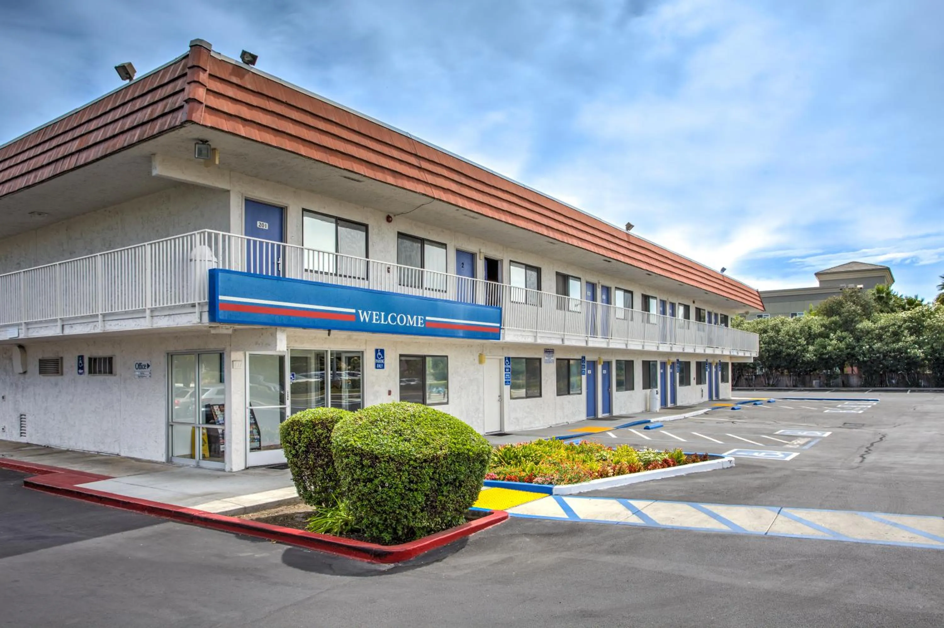 Facade/entrance in Motel 6-Vacaville, CA