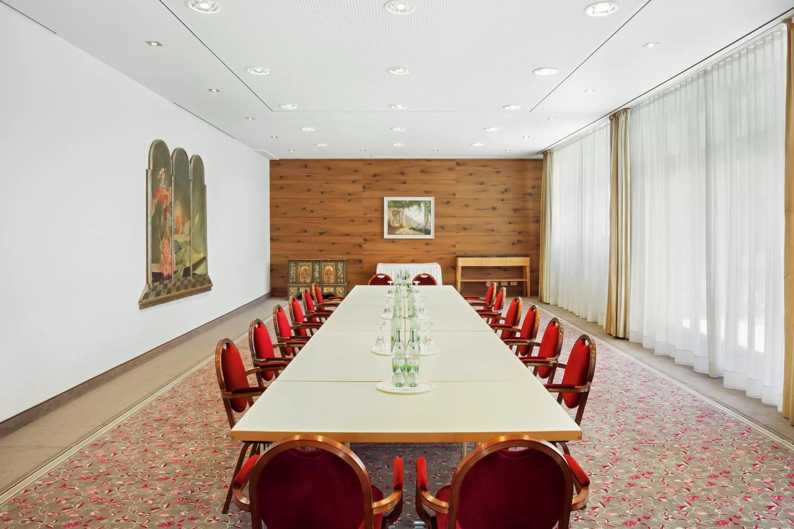 Meeting/conference room in Holiday Inn Nürnberg City Centre by IHG