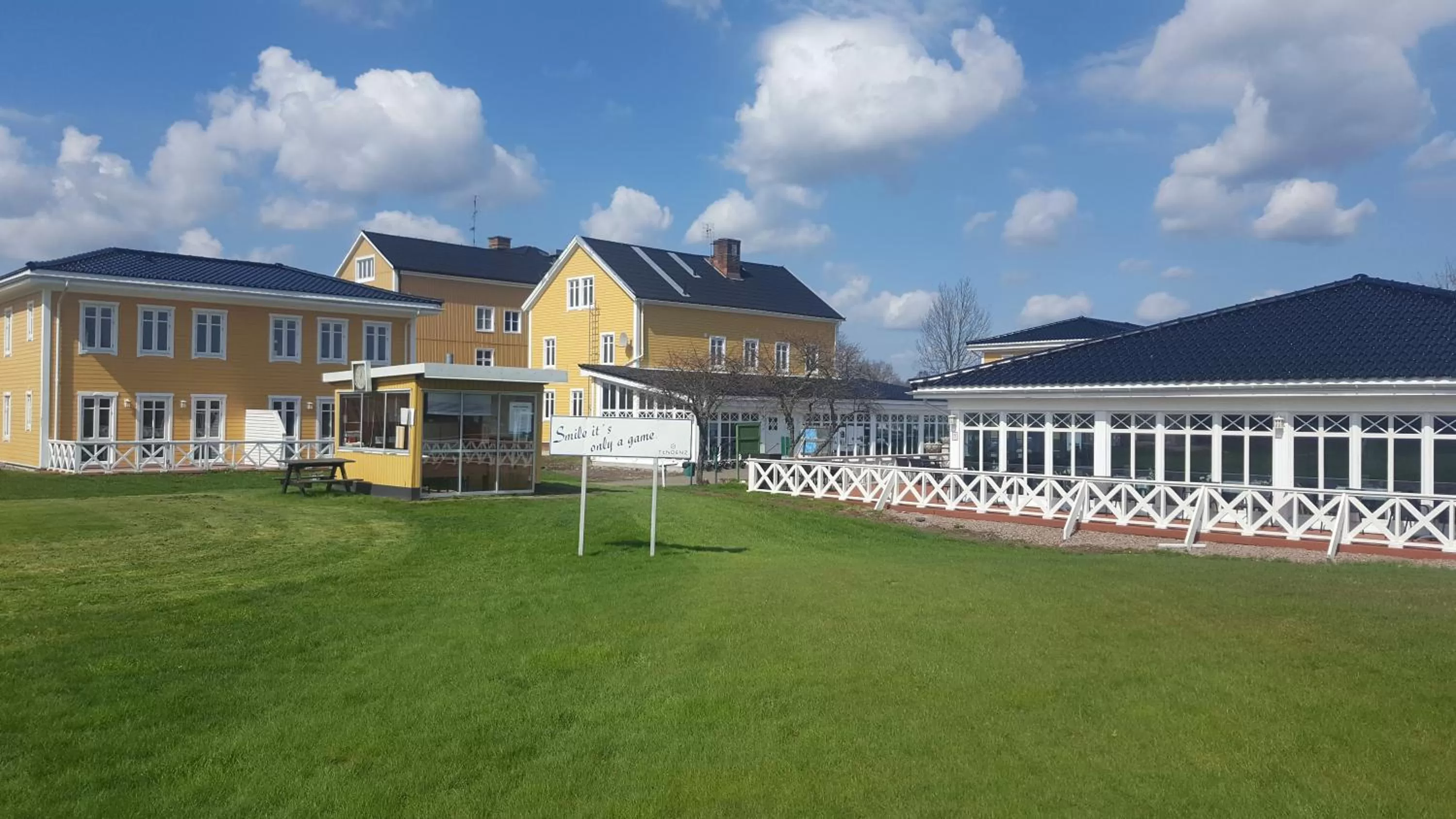 Property Building in Melleruds Golfklubb Bed & Breakfast