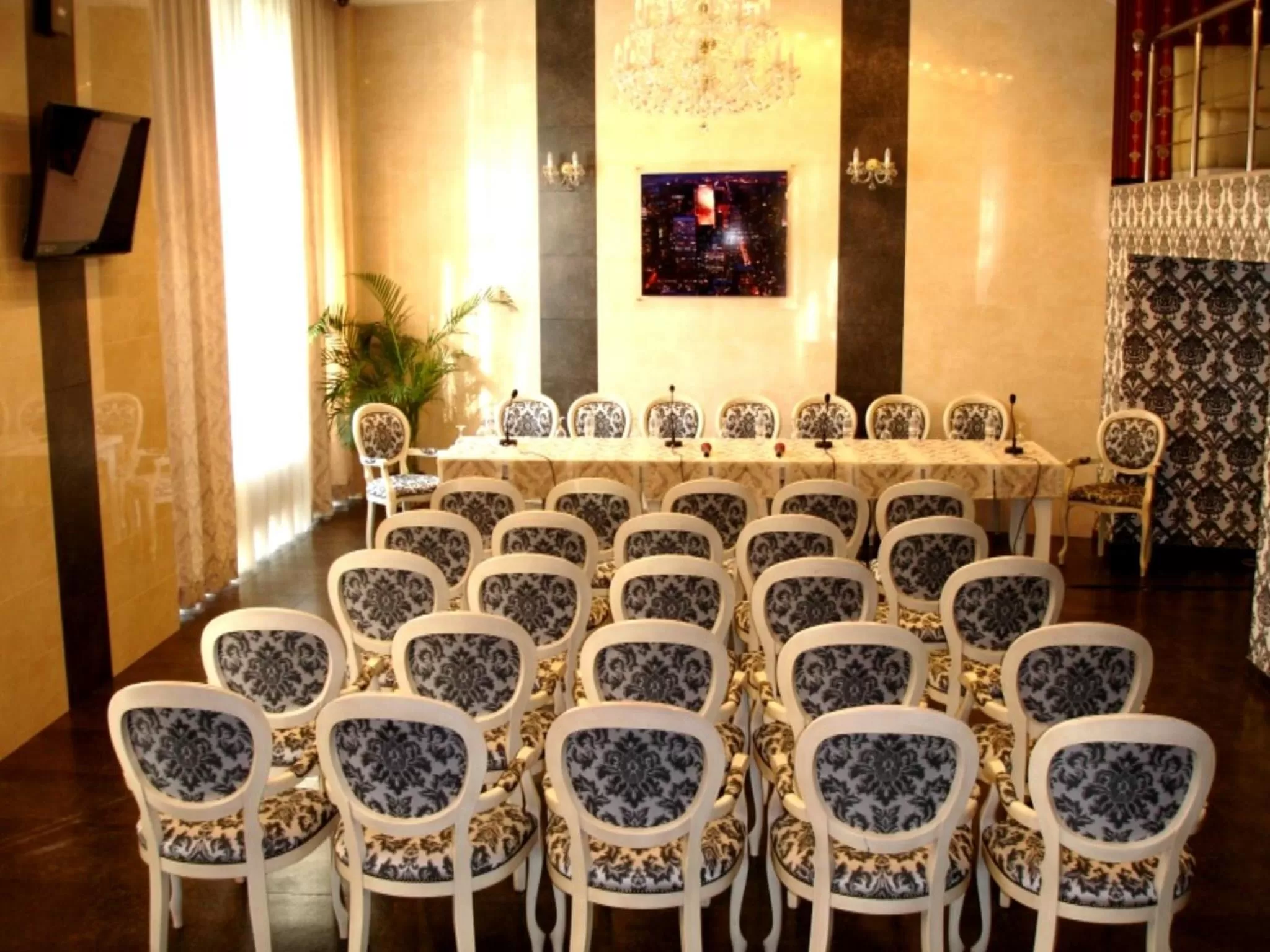 Business facilities in Manhattan Hotel & Restaurant