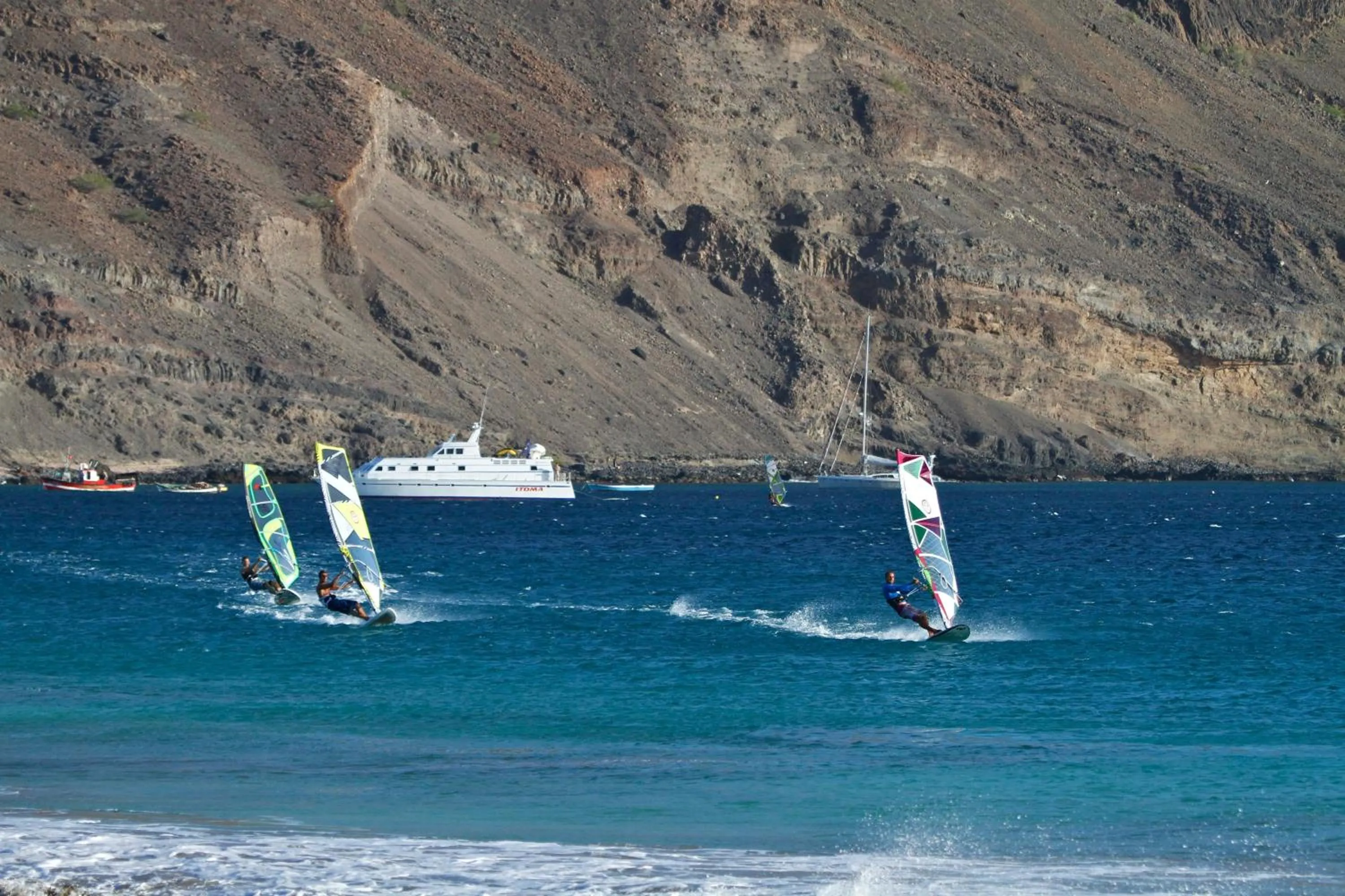 Windsurfing in Foya Branca by Flagworld Hotels