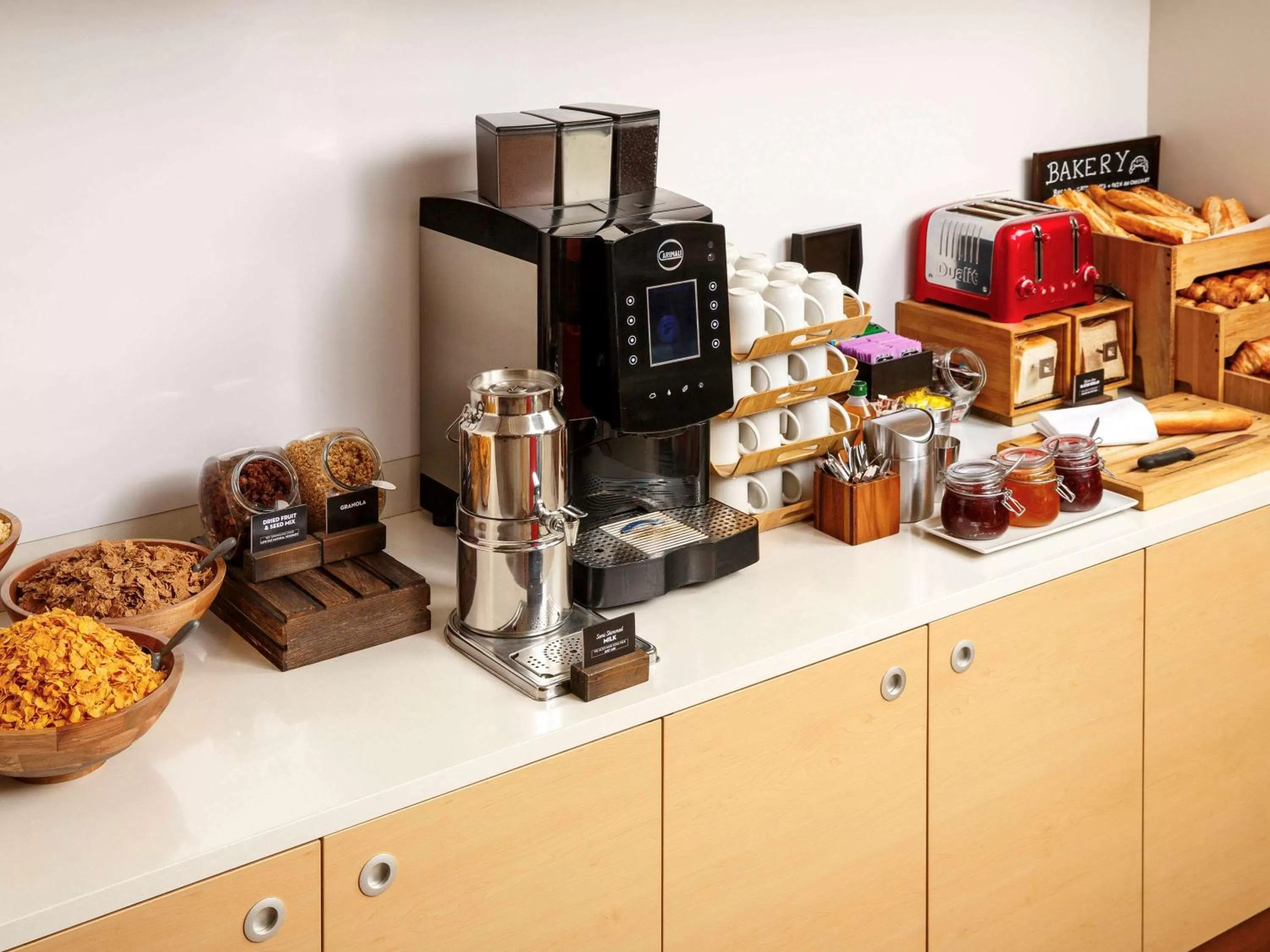 Restaurant/places to eat in ibis Southampton