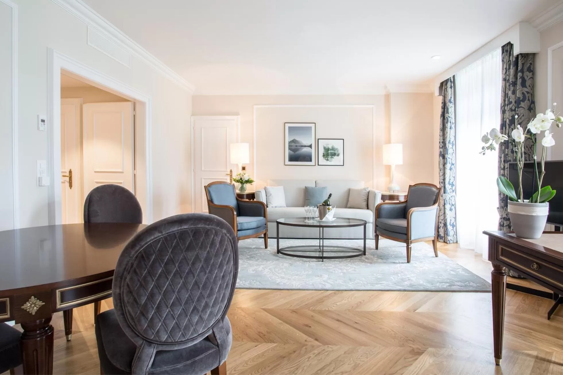 Living room in Victoria Jungfrau Grand Hotel & Spa