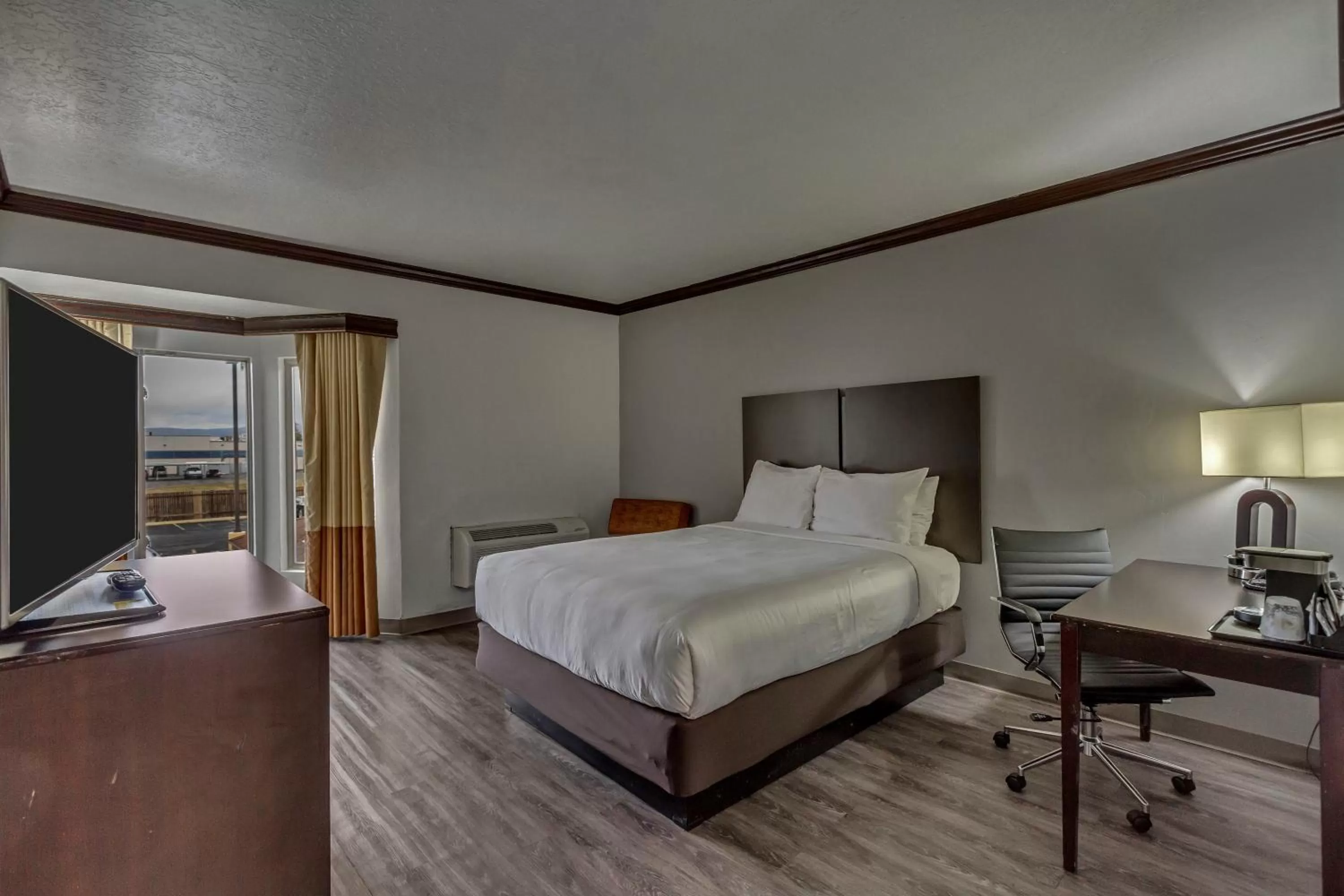 Bed in Park Inn by Radisson, Salt Lake City-Midvale