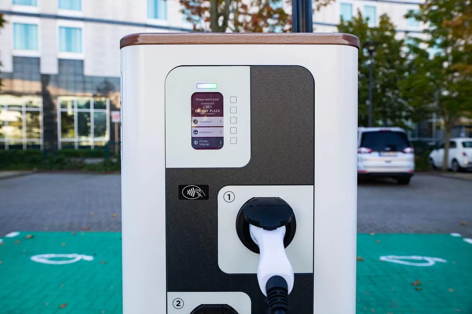 Parking in Crowne Plaza Brussels Airport by IHG