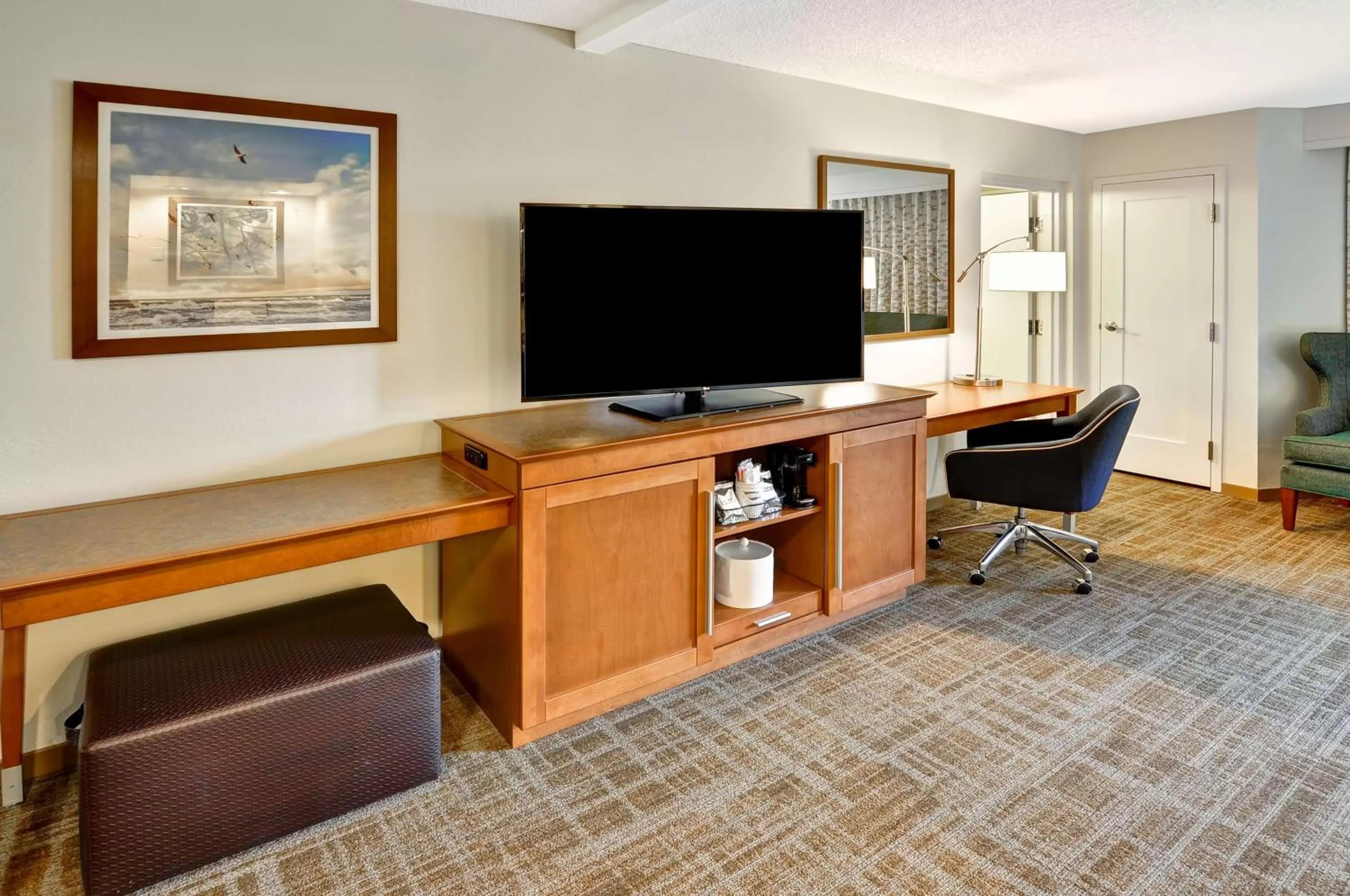Living room in Hampton Inn Boca Raton
