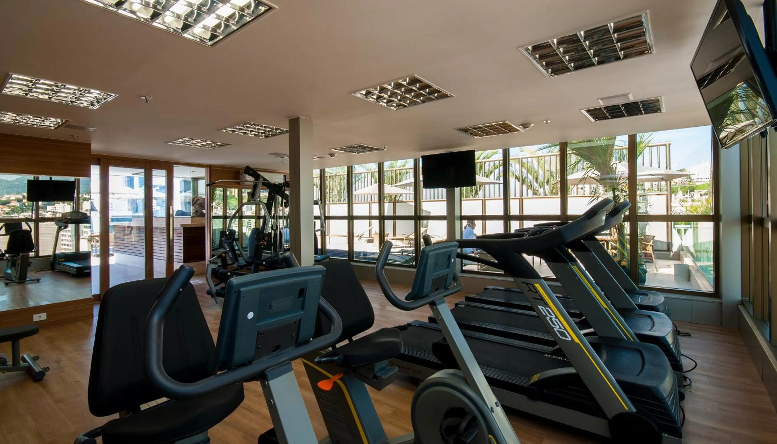 Property building in Américas Granada Hotel