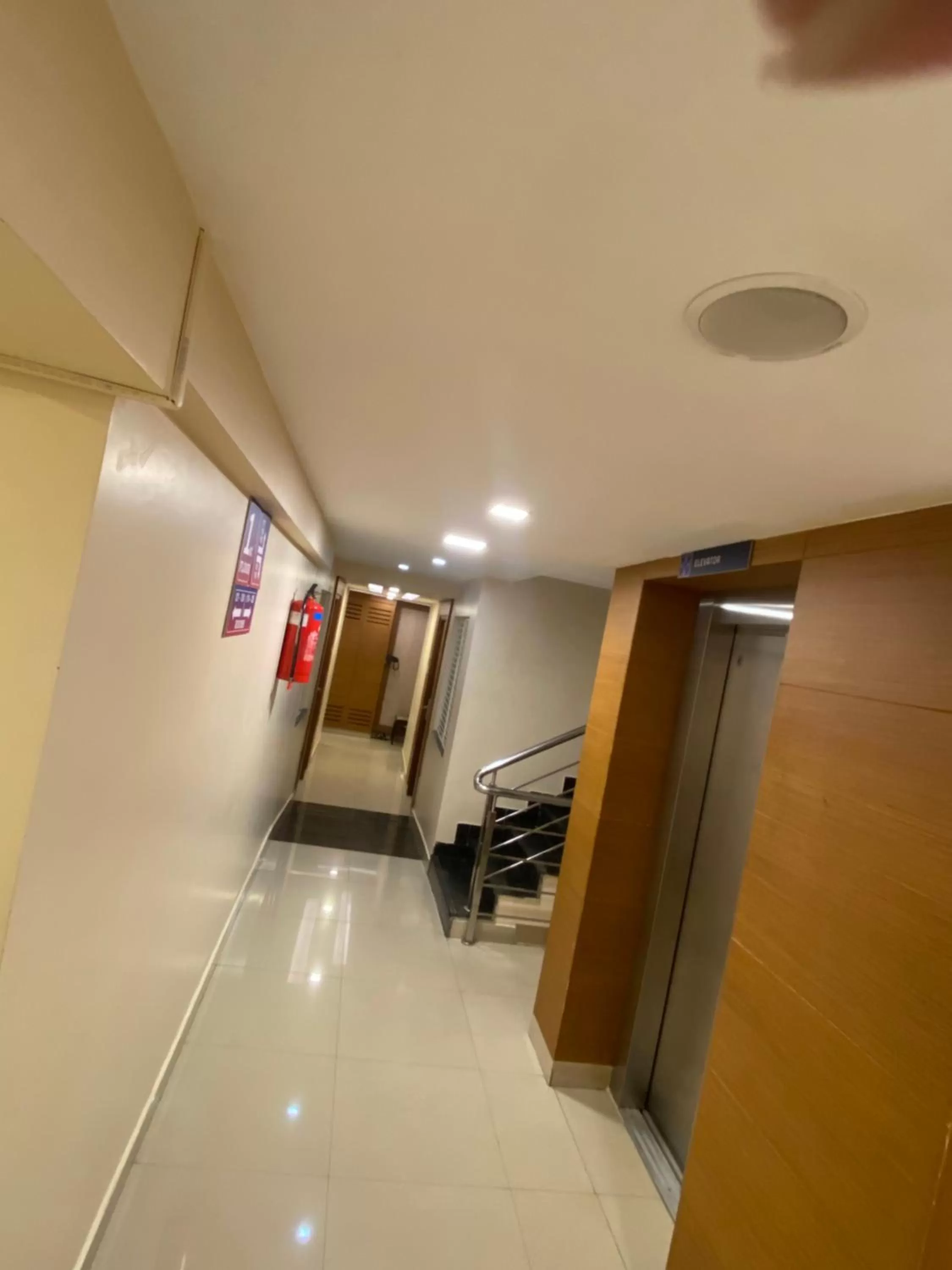 Greens Suite - Business Class Hotel - Opposite Ripon Building