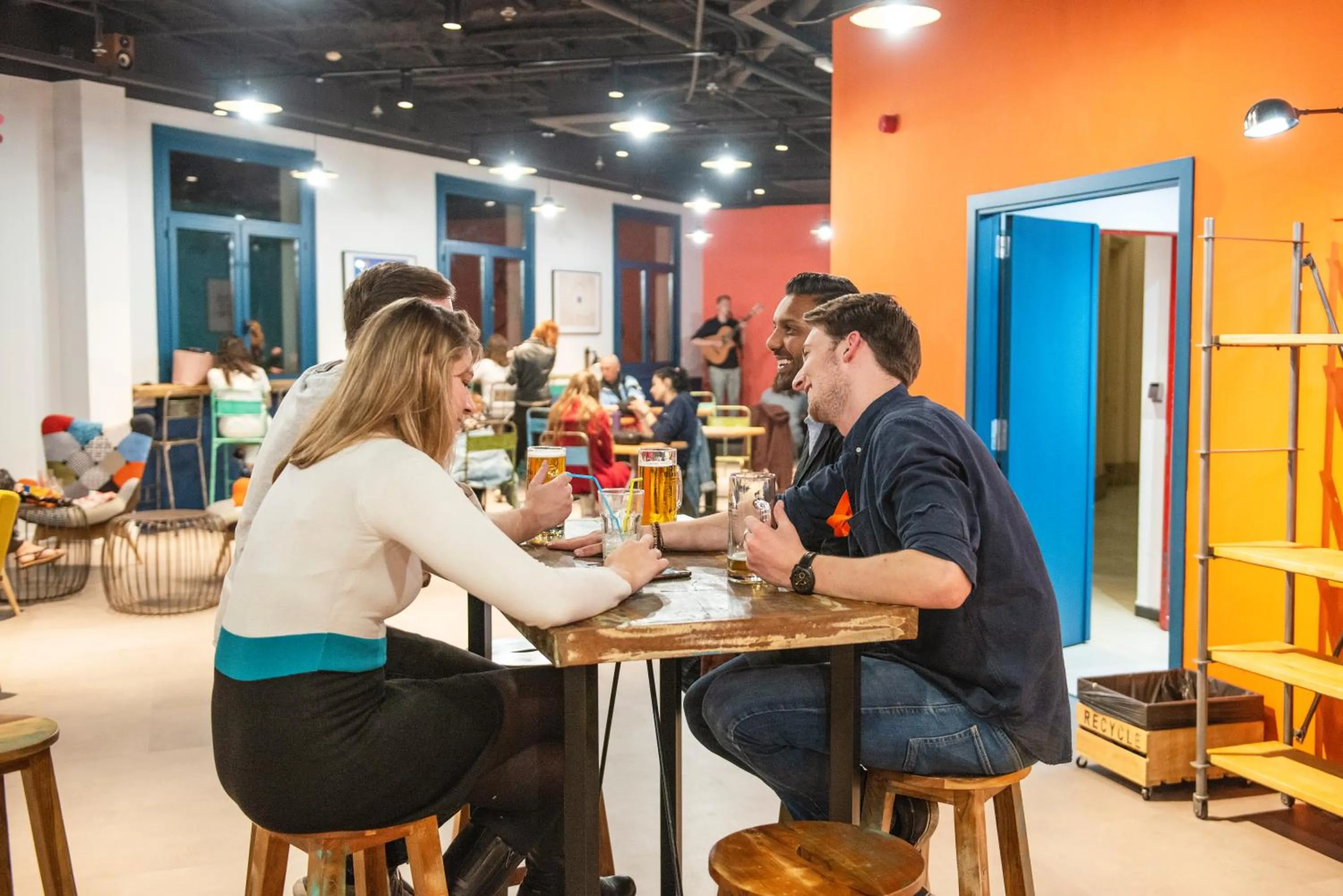 People in Safestay Barcelona Passeig de Gràcia