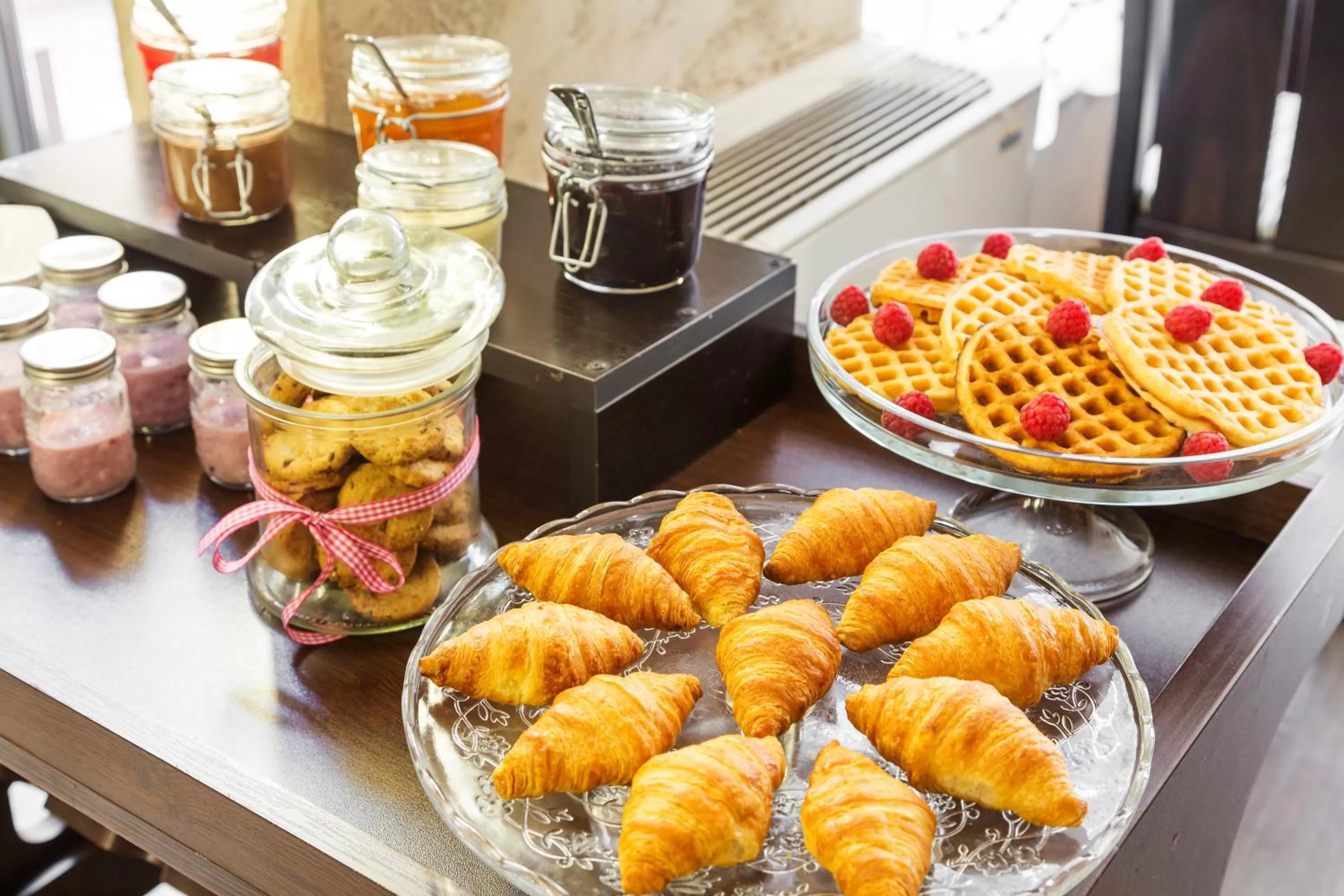 Food and drinks in City Avenue Hotel